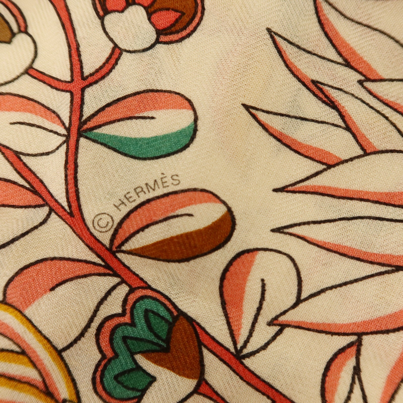 HERMES 羊毛/絲質Giant Triangle Scarf 208x99絲巾