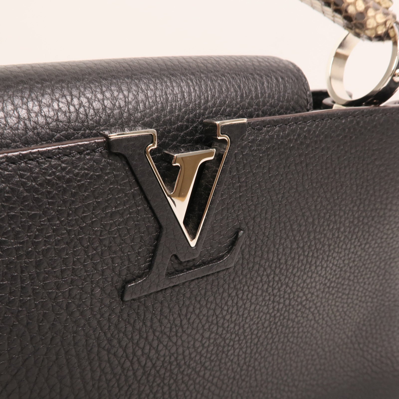 LOUIS VUITTON Taurillon/蛇皮皮革Capucines BB銀扣手挽肩背兩用袋