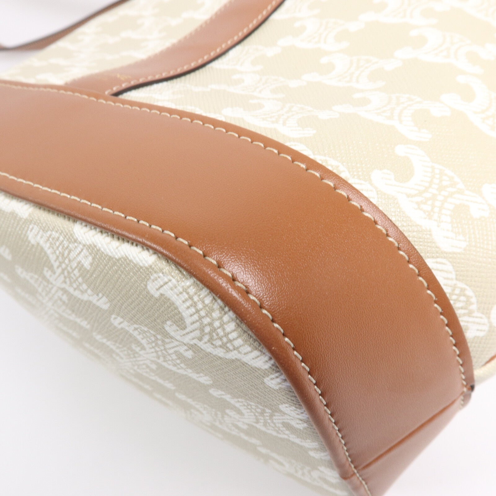 CELINE 塗層帆布Triomphe Small Bucket Bag肩背袋