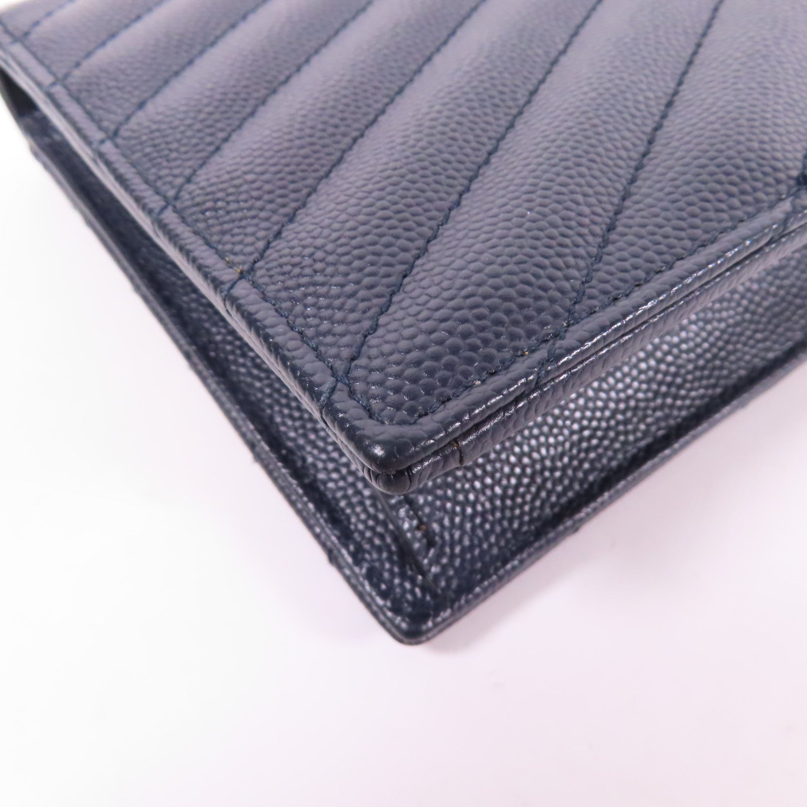 YVES SAINT LAURENT 牛皮皮革Cassandre銀扣鏈帶肩背袋