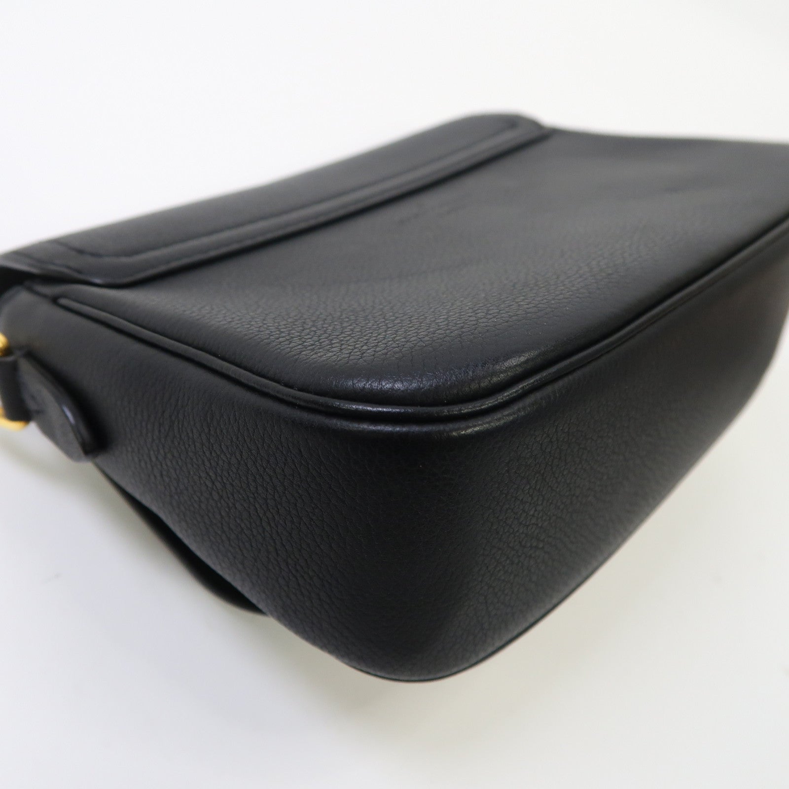 LOUIS VUITTON 牛皮皮革Lockme Tender金扣肩背袋黑色/粉紅色