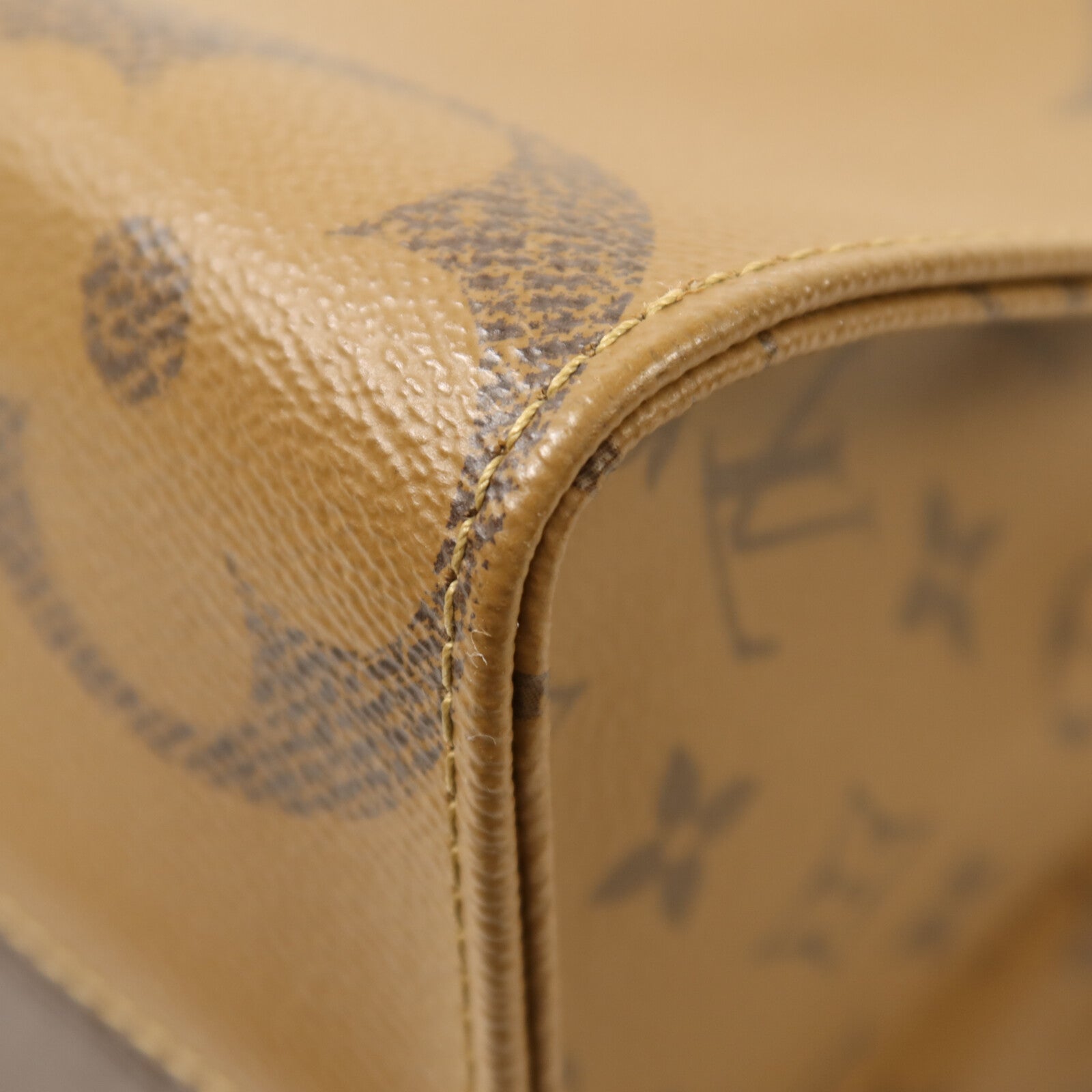 LOUIS VUITTON Monogram Giant/Monogram Reverse On The Go MM金扣手挽肩背兩用袋