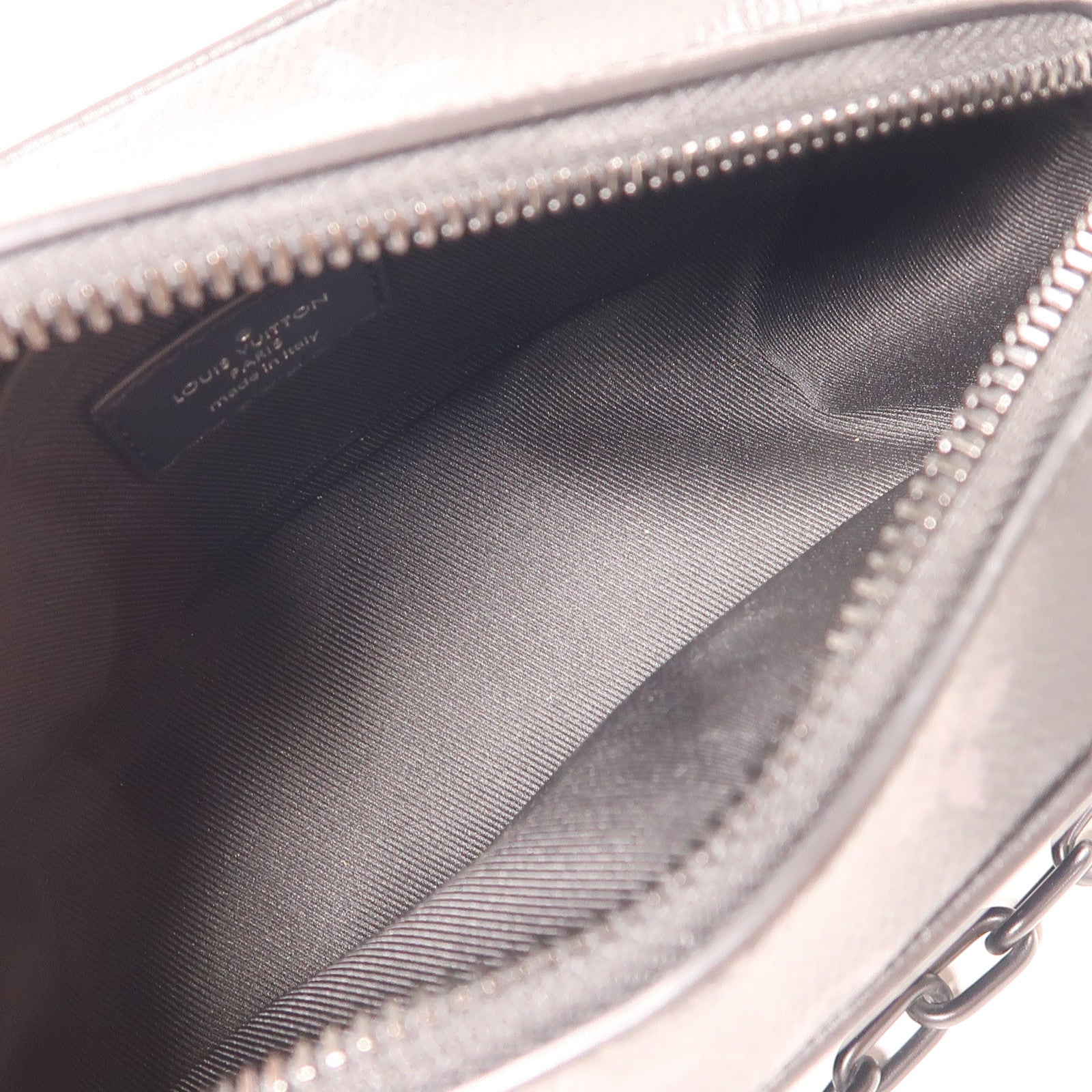 LOUIS VUITTON Monogram Eclipse Mini Soft Trunk肩背袋