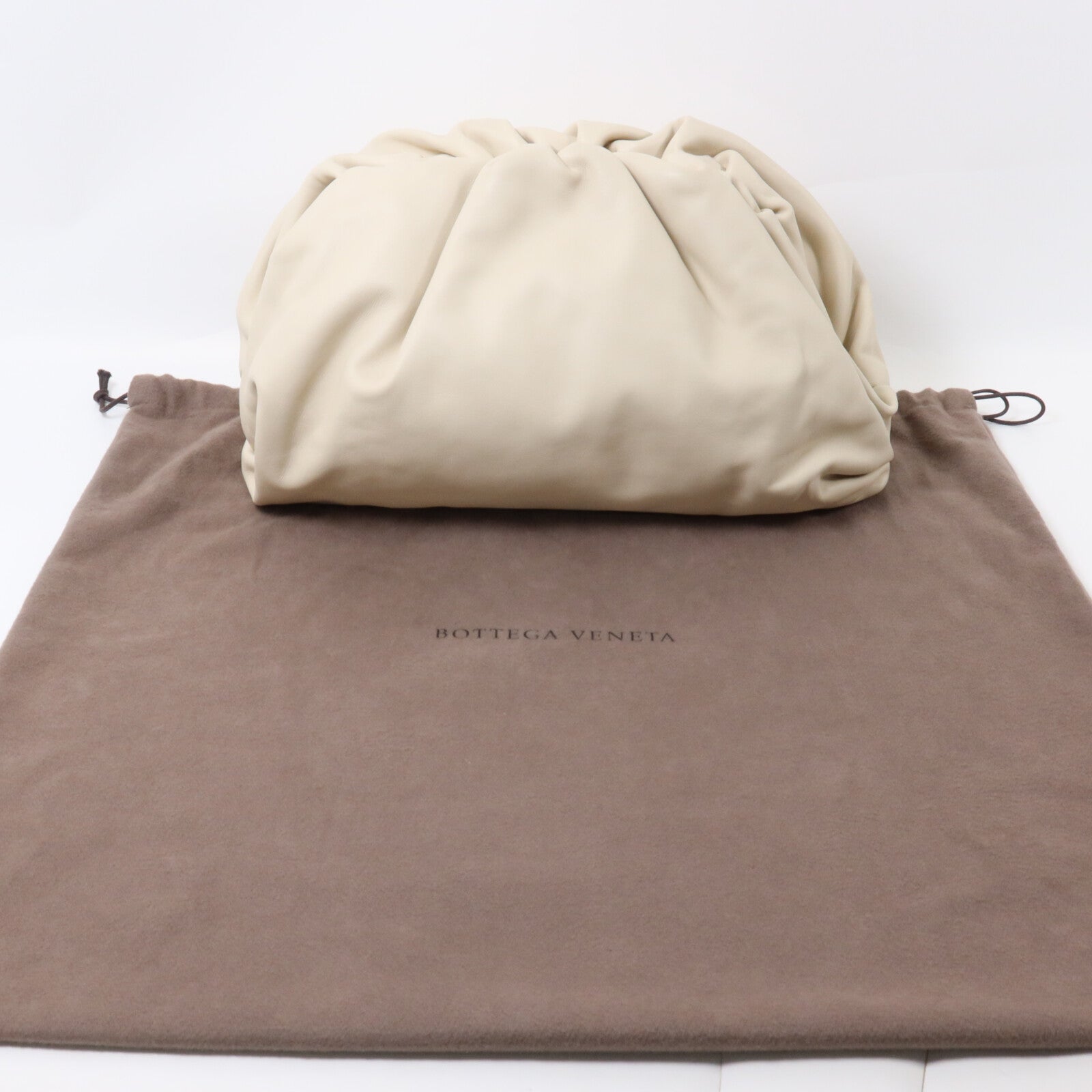 BOTTEGA VENETA 牛皮皮革The Pouch手拿包
