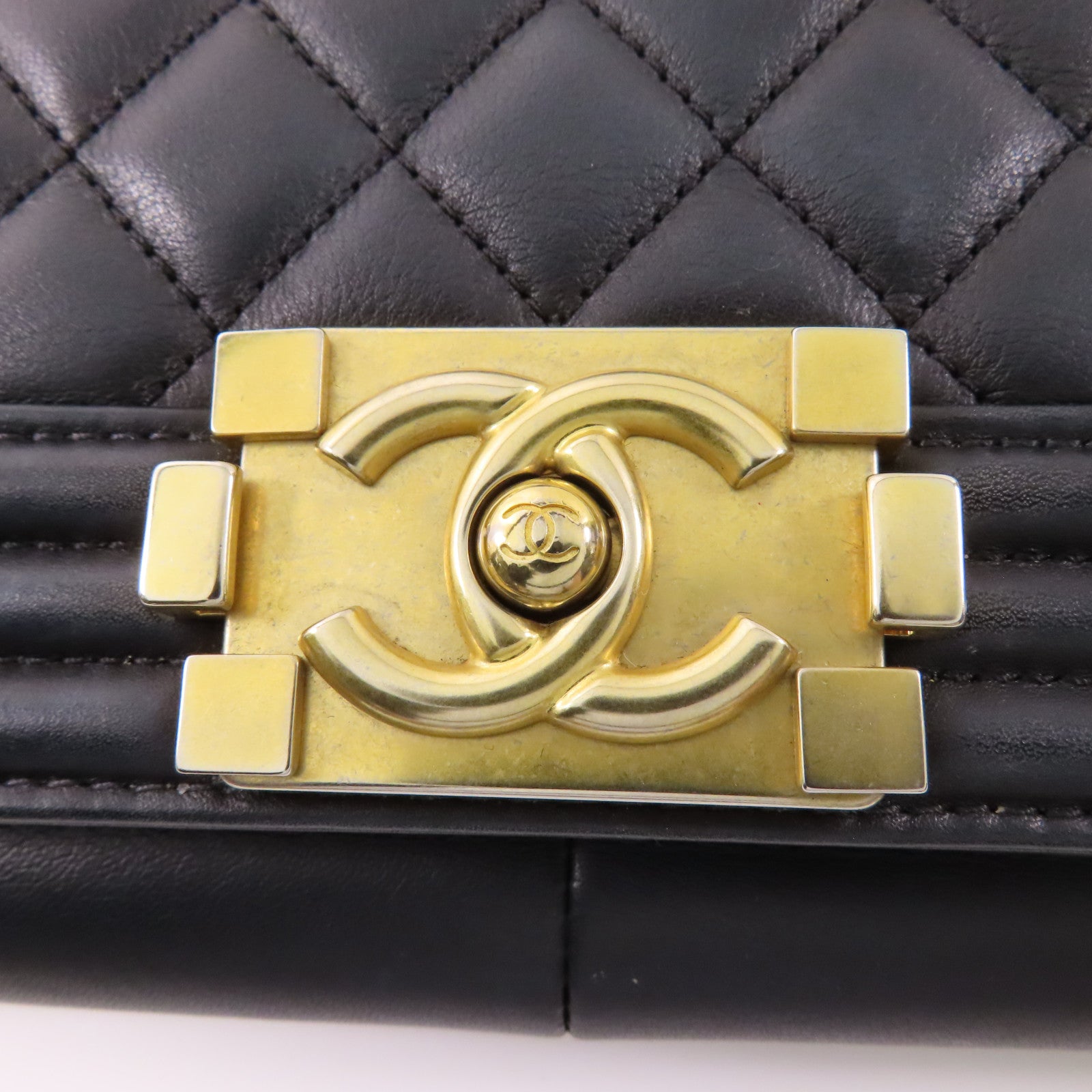 CHANEL 羊皮皮革Boy 25cm金扣鏈帶肩背袋