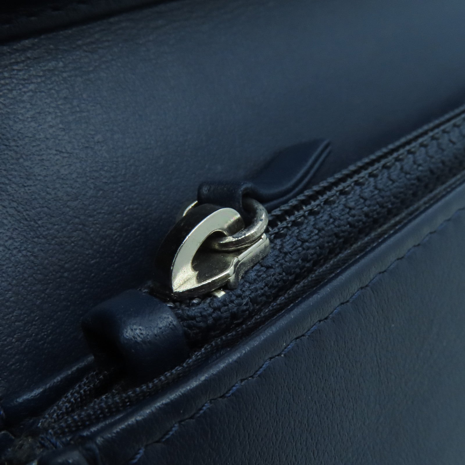 CHANEL 羊皮皮革CC Tassel Flap Bag銀扣鏈帶肩背袋紅色/藍色/白色