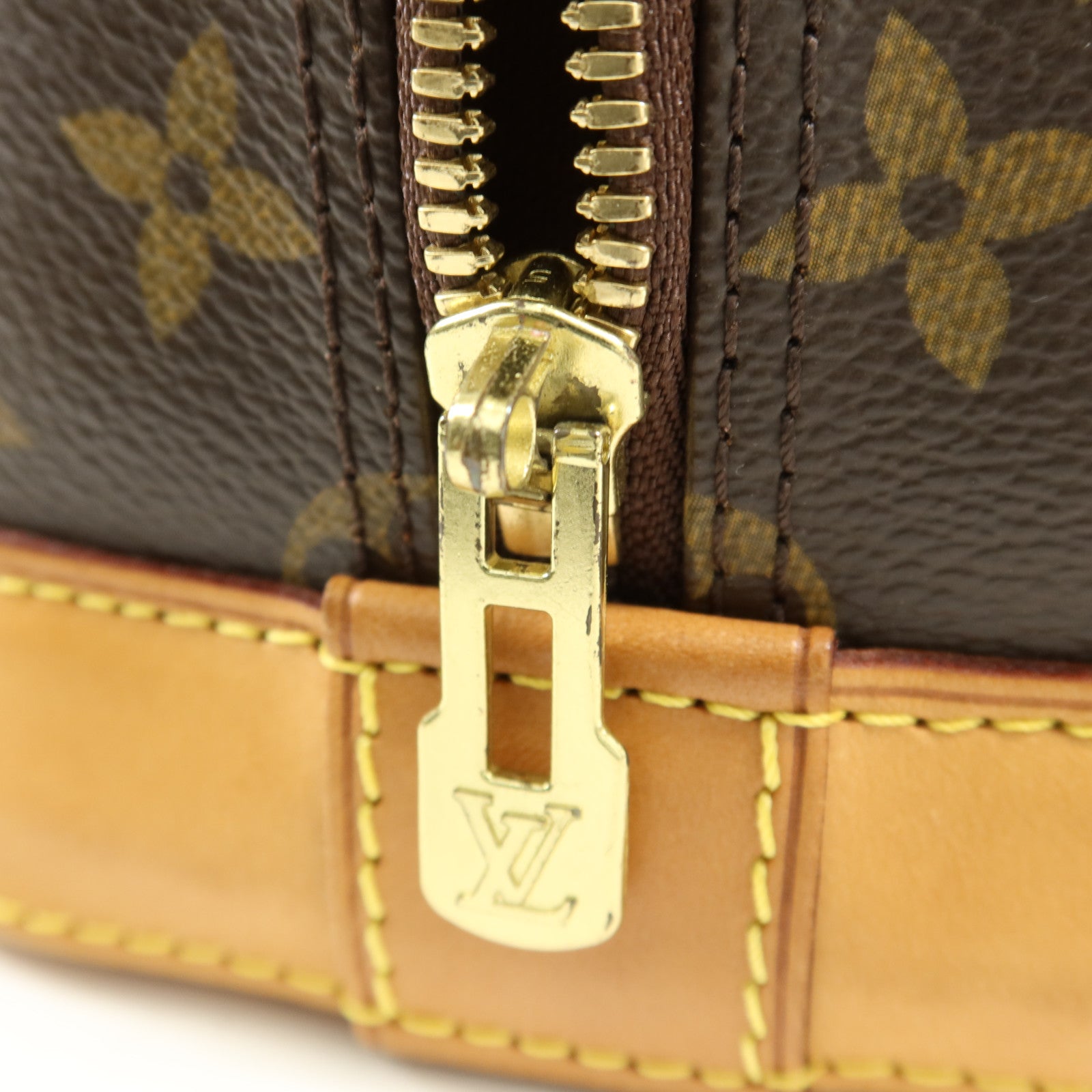 LOUIS VUITTON Monogram Alma金扣手挽袋棕色