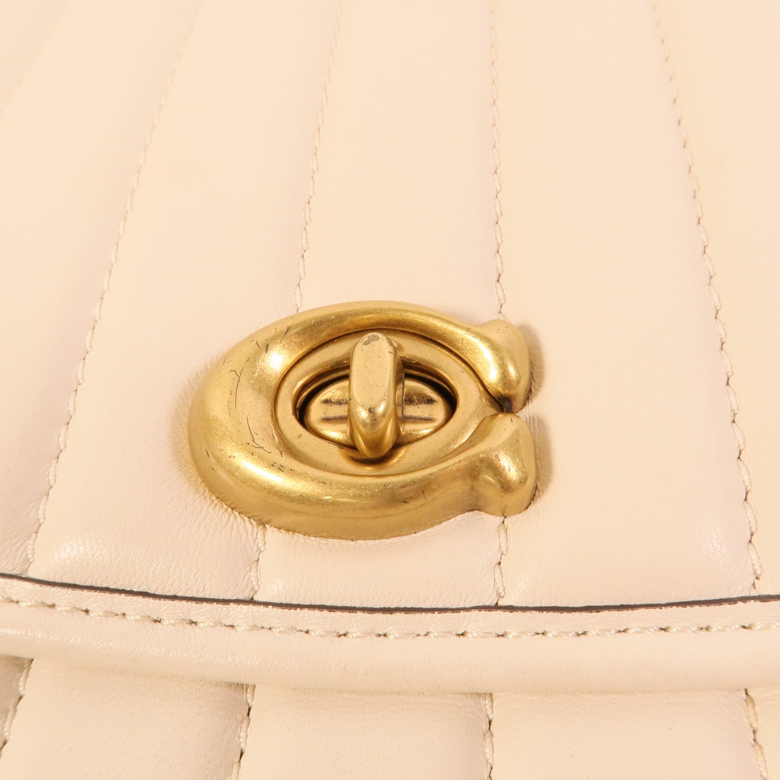 COACH 羊皮皮革Shoulder Bag肩背袋