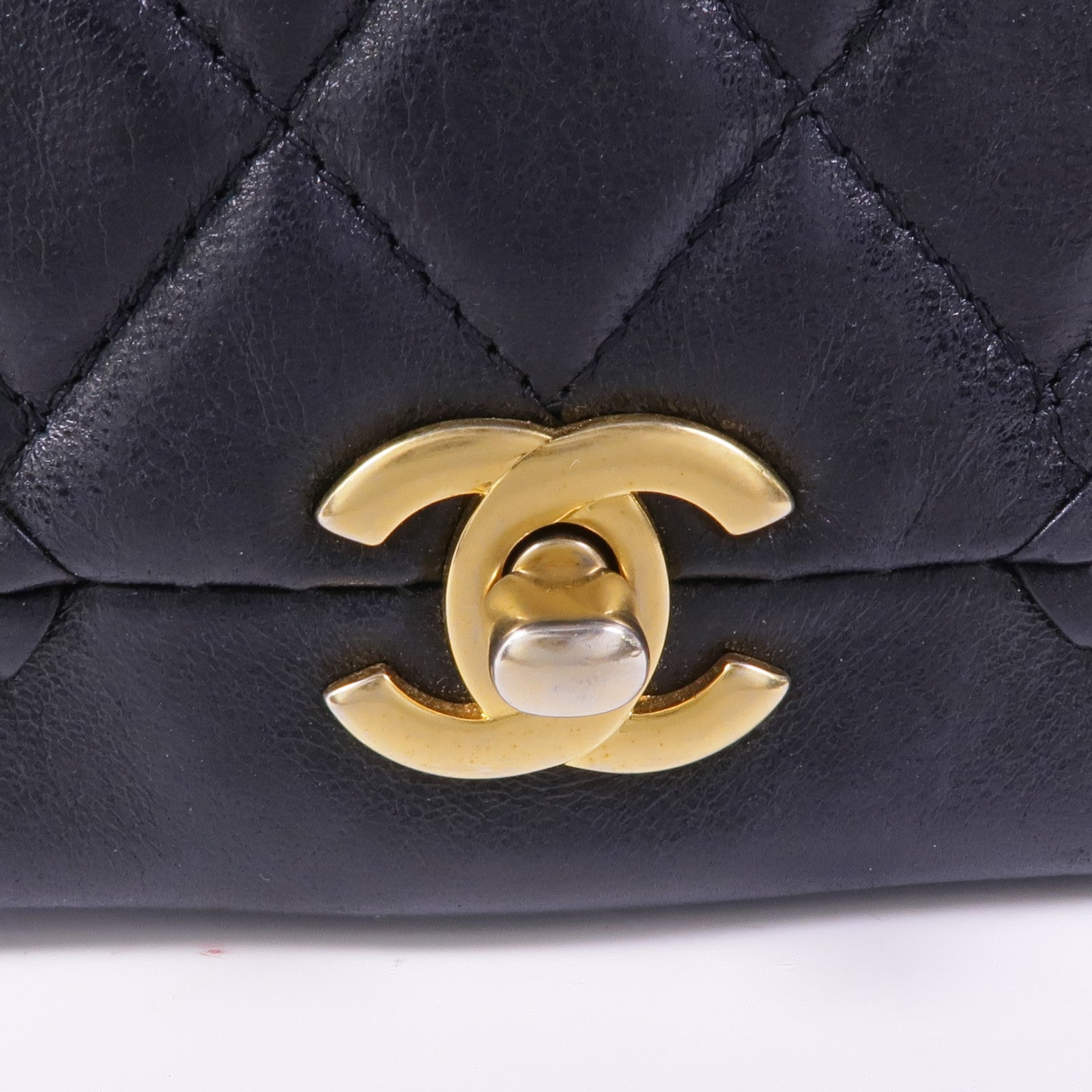 CHANEL 牛皮皮革Chain Shoulder金扣鏈帶肩背袋