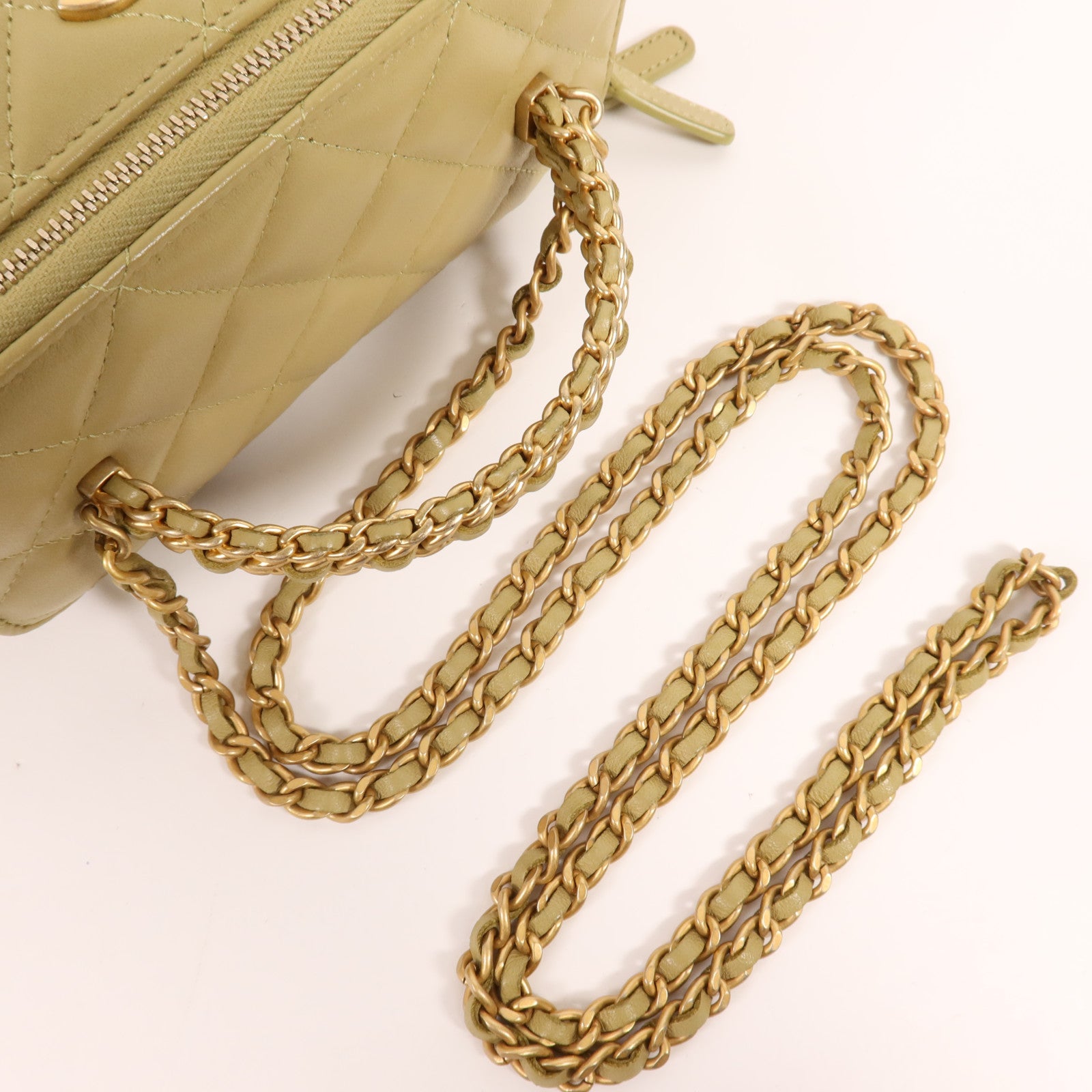 CHANEL 羊皮皮革Vanity Case金扣手挽肩背兩用袋