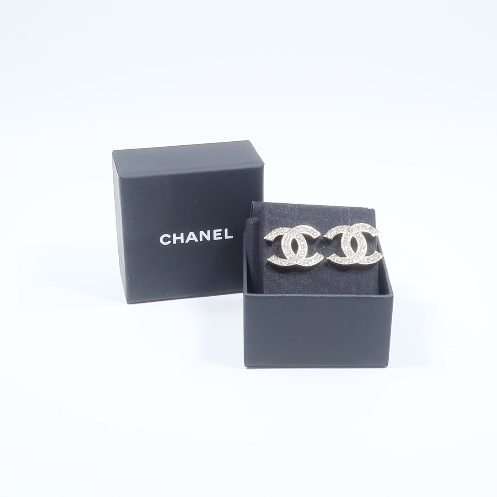 CHANEL 金屬Classic CC Stud Earrings耳環