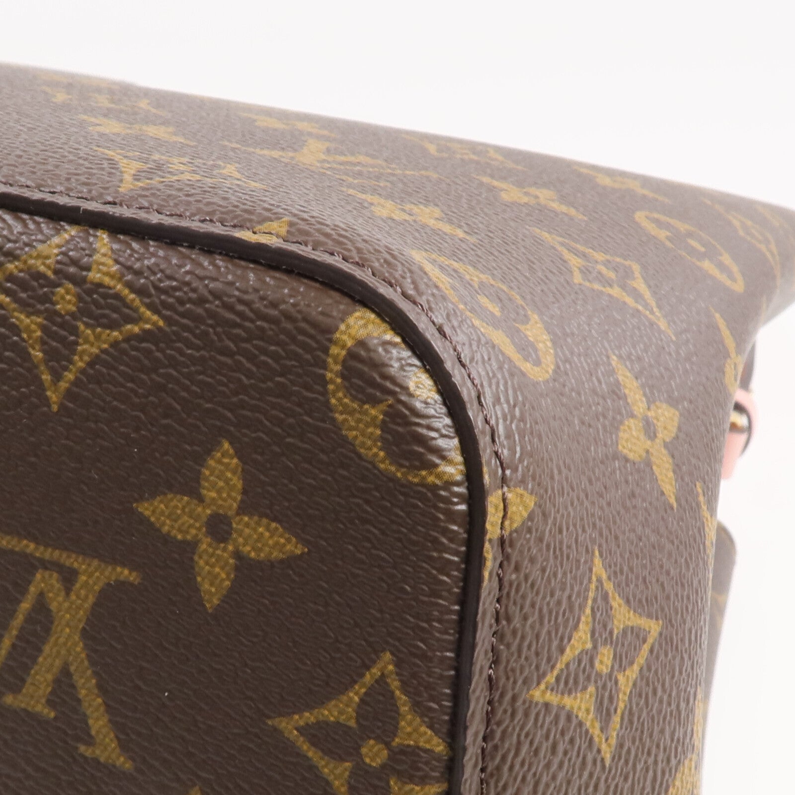 LOUIS VUITTON Monogram Neo Noe金扣肩背袋