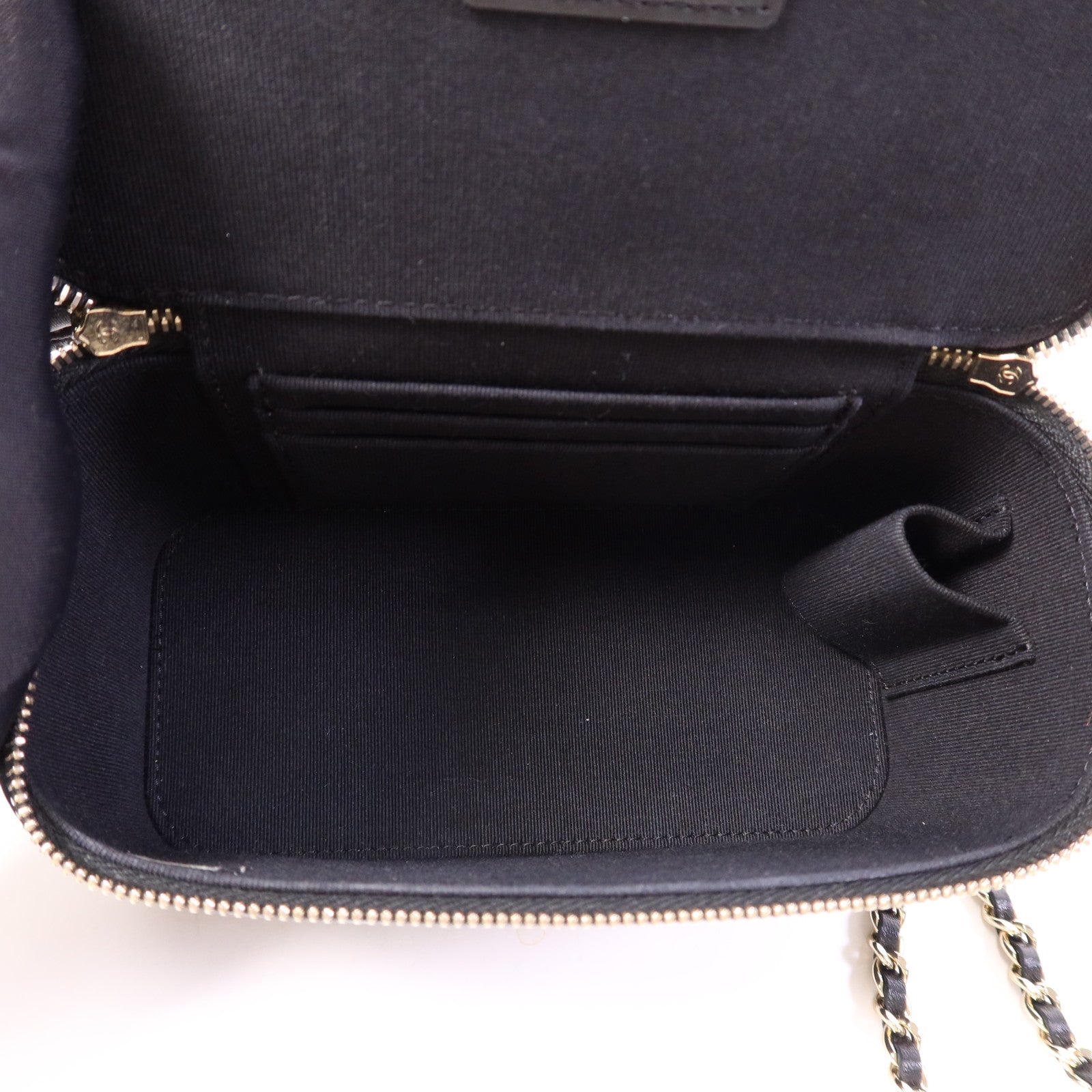 CHANEL 羊皮皮革Vanity Case金扣鏈帶肩背袋