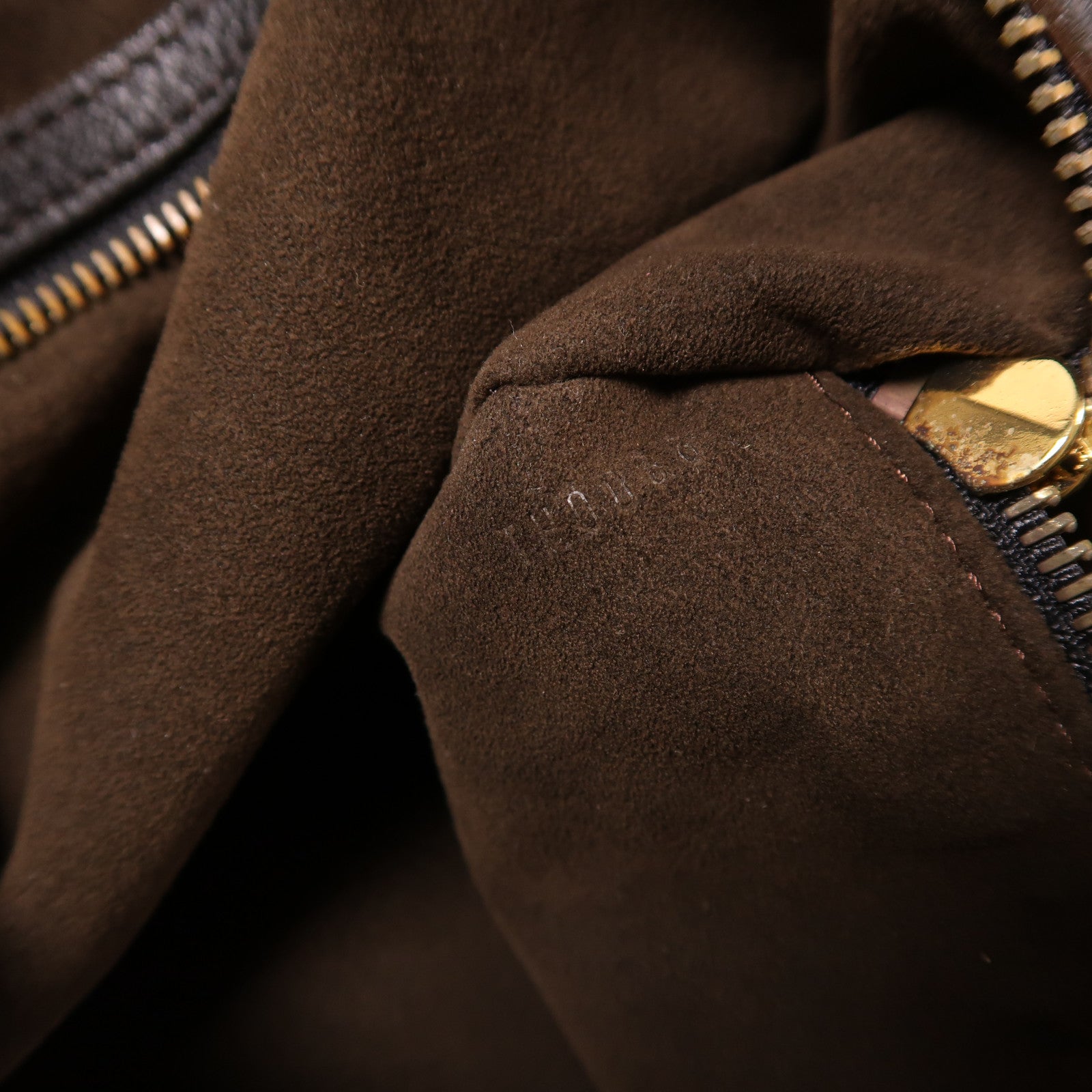 LOUIS VUITTON Monogram Mahina Mahina XL金扣肩背袋