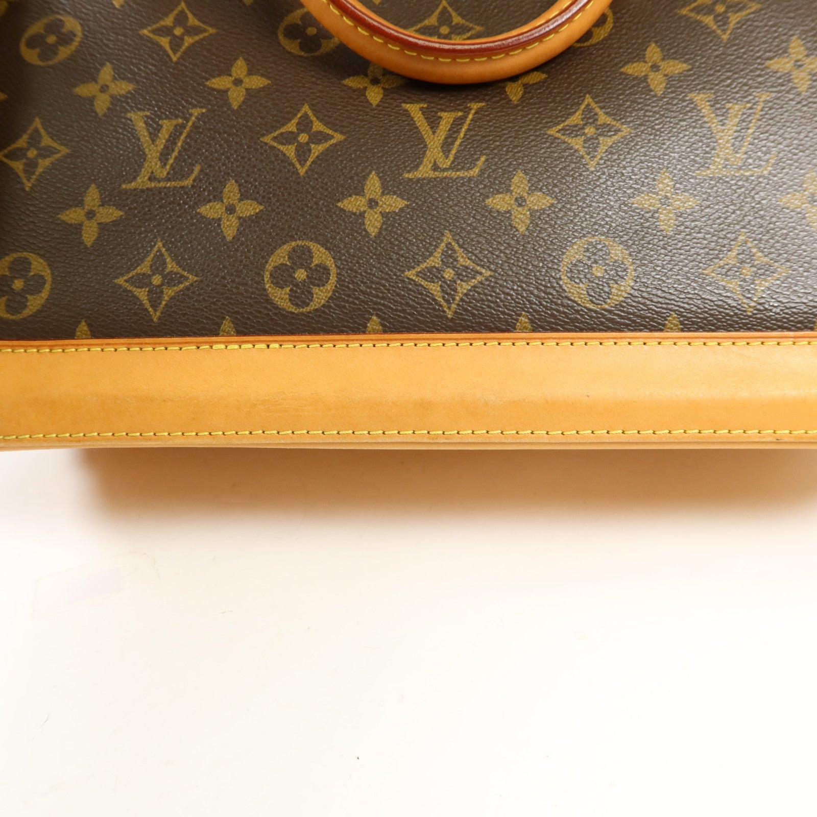 LOUIS VUITTON Monogram Alma金扣手挽袋棕色