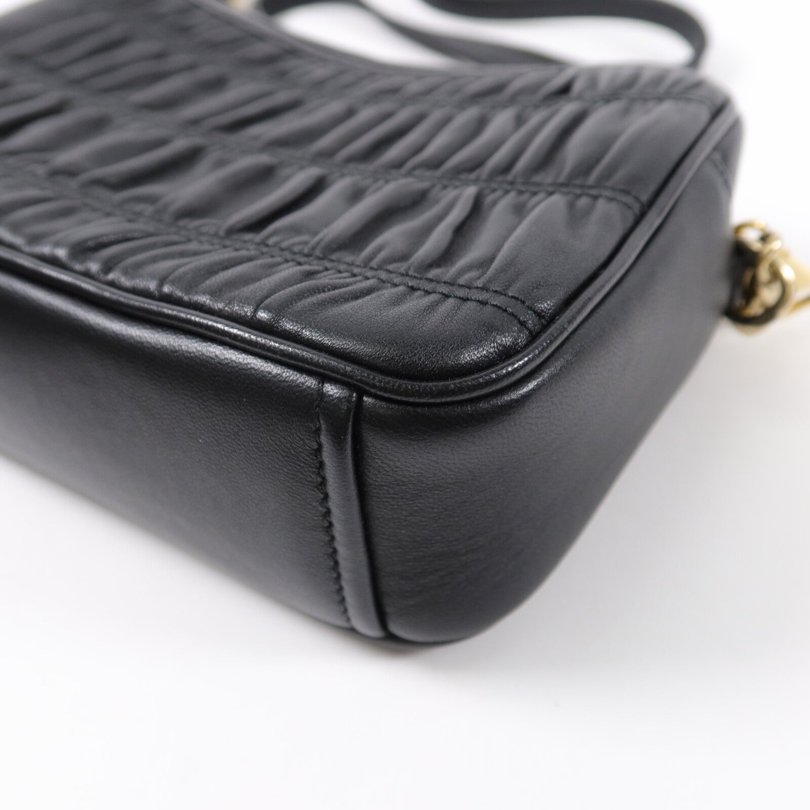 PRADA 牛皮皮革Shoulder Bag鏈帶肩背袋