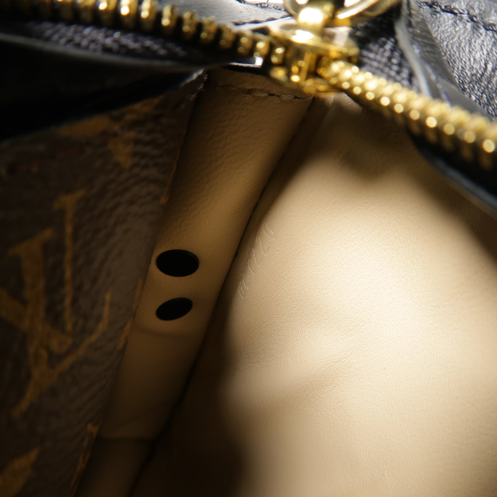 LOUIS VUITTON Monogram Reverse Trunk Clutch金扣棕色/黒色