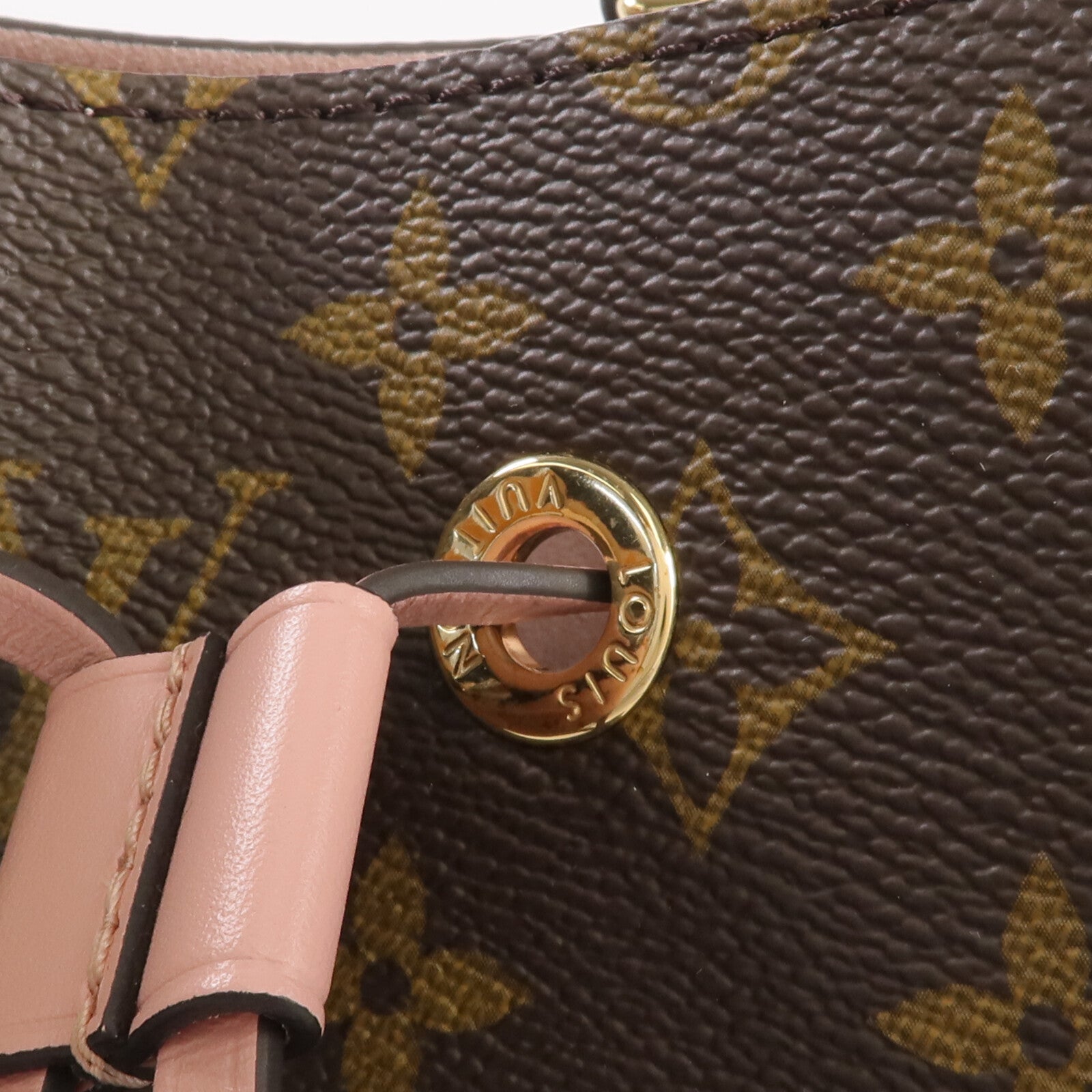 LOUIS VUITTON Monogram Neo Noe金扣肩背袋