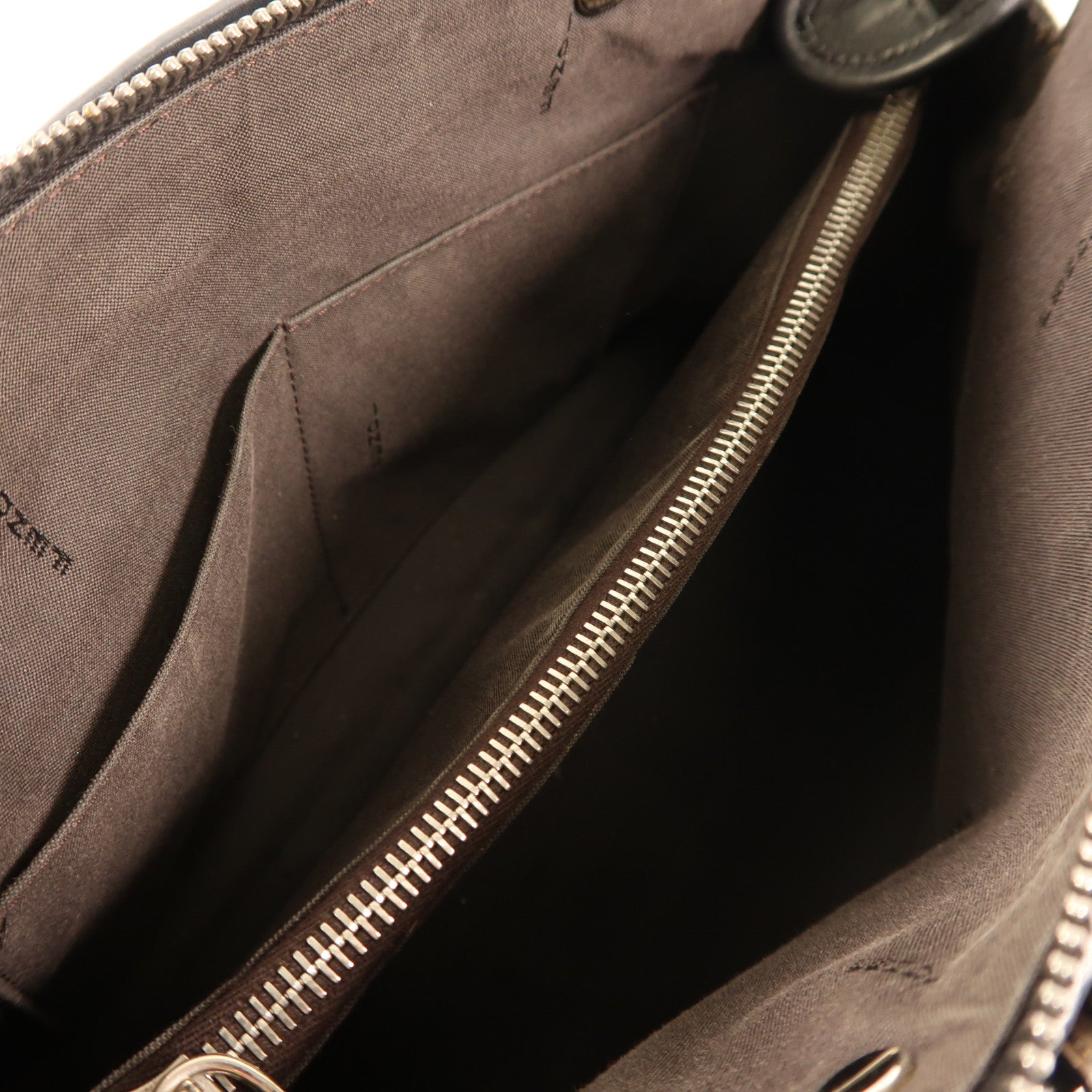 FENDI 牛皮皮革By The Way銀扣肩背袋
