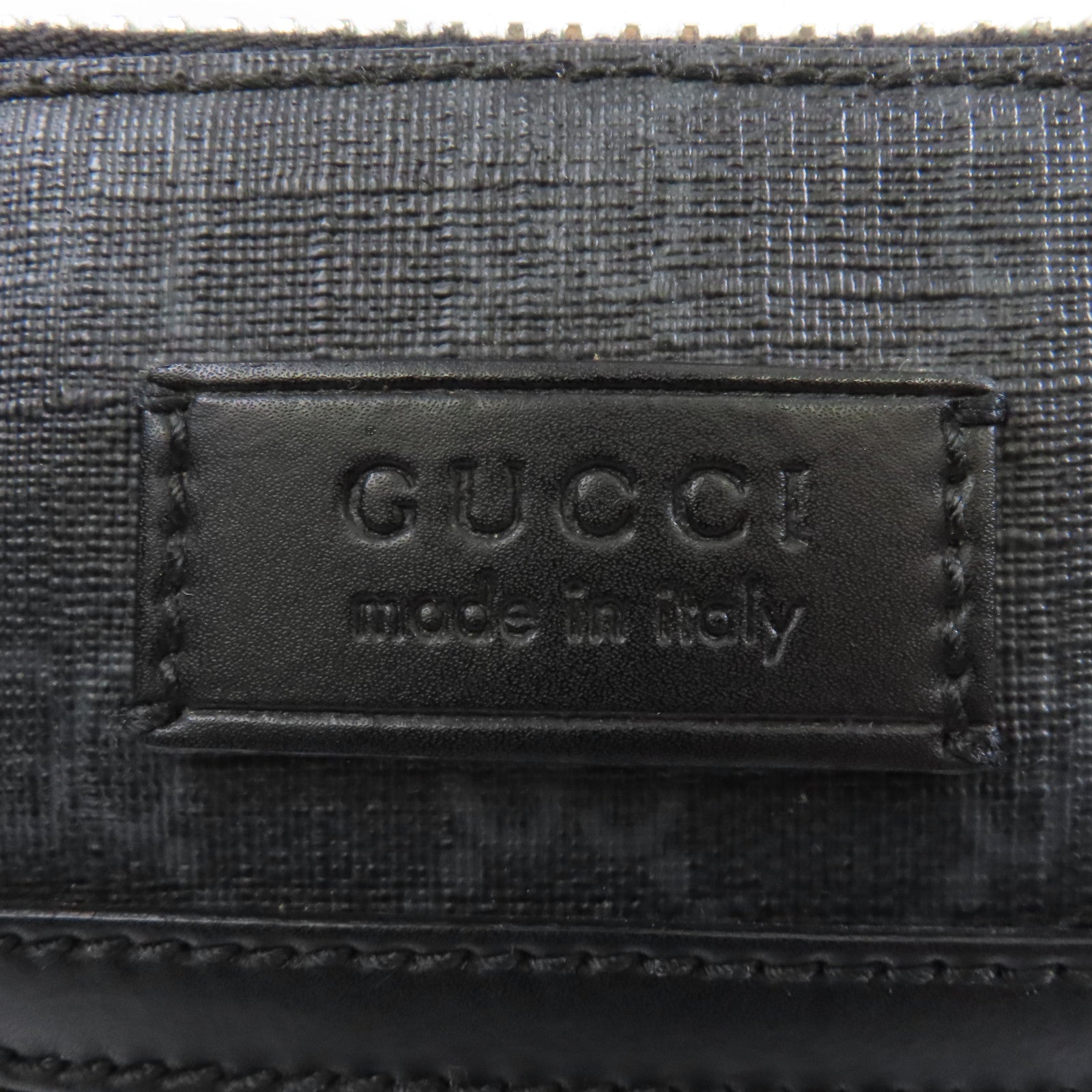 GUCCI 塗層帆布Messenger Bag銀扣肩背袋黑色