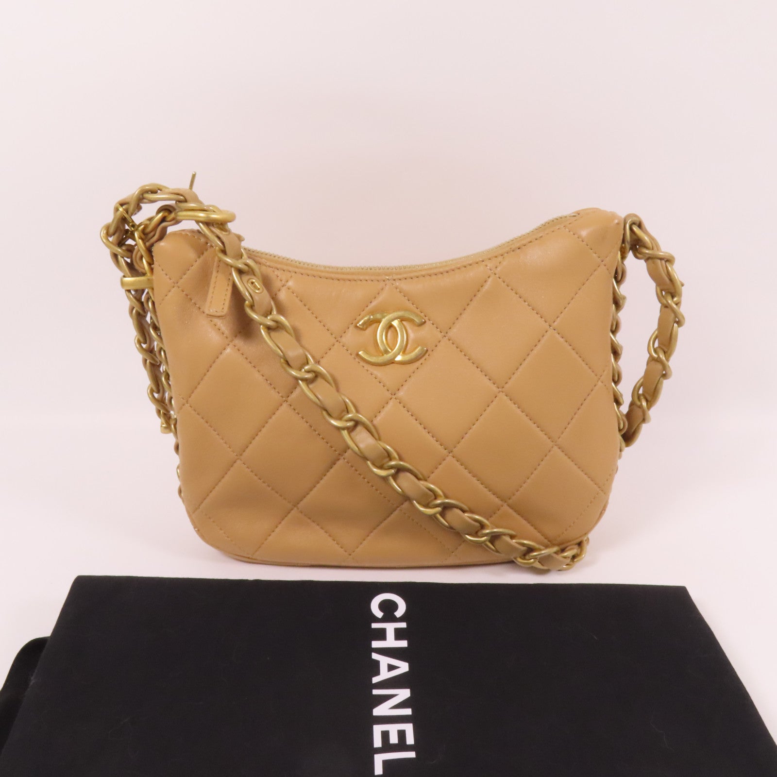 CHANEL 牛皮皮革Chain Shoulder金扣鏈帶肩背袋