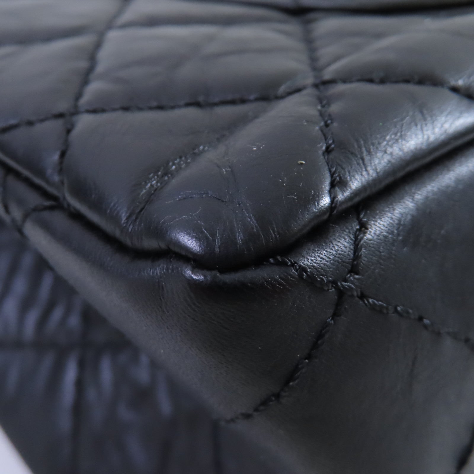 CHANEL 菱格羊皮皮革2.55 Medium Chain Shoulder Bag金扣鏈帶肩背袋黑色