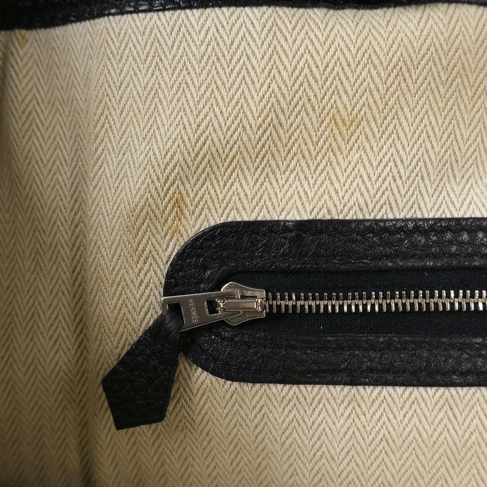 HERMES Negonda皮革GardenParty PM銀扣手挽袋Noir