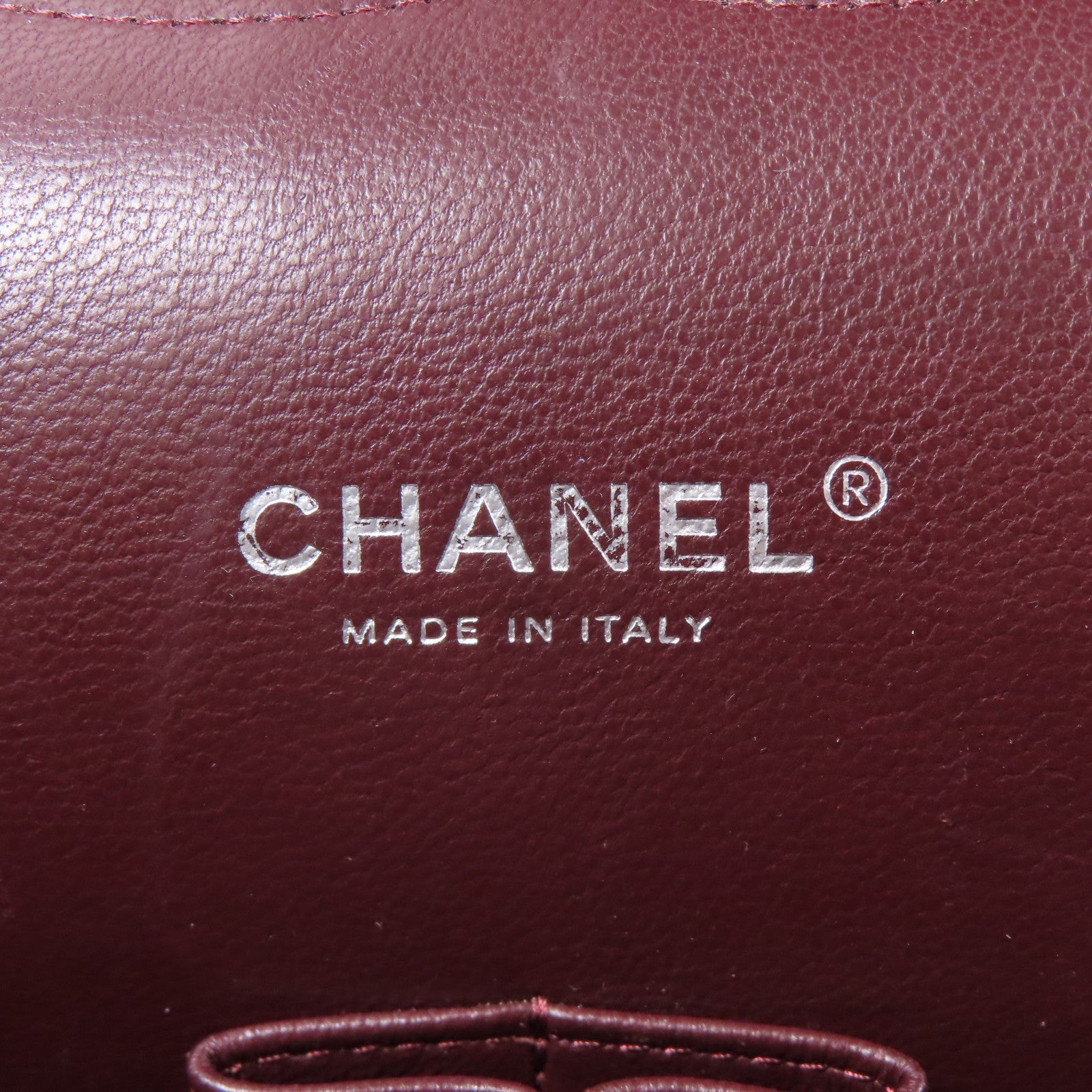 CHANEL 牛皮皮革Maxi Classic銀扣肩背袋