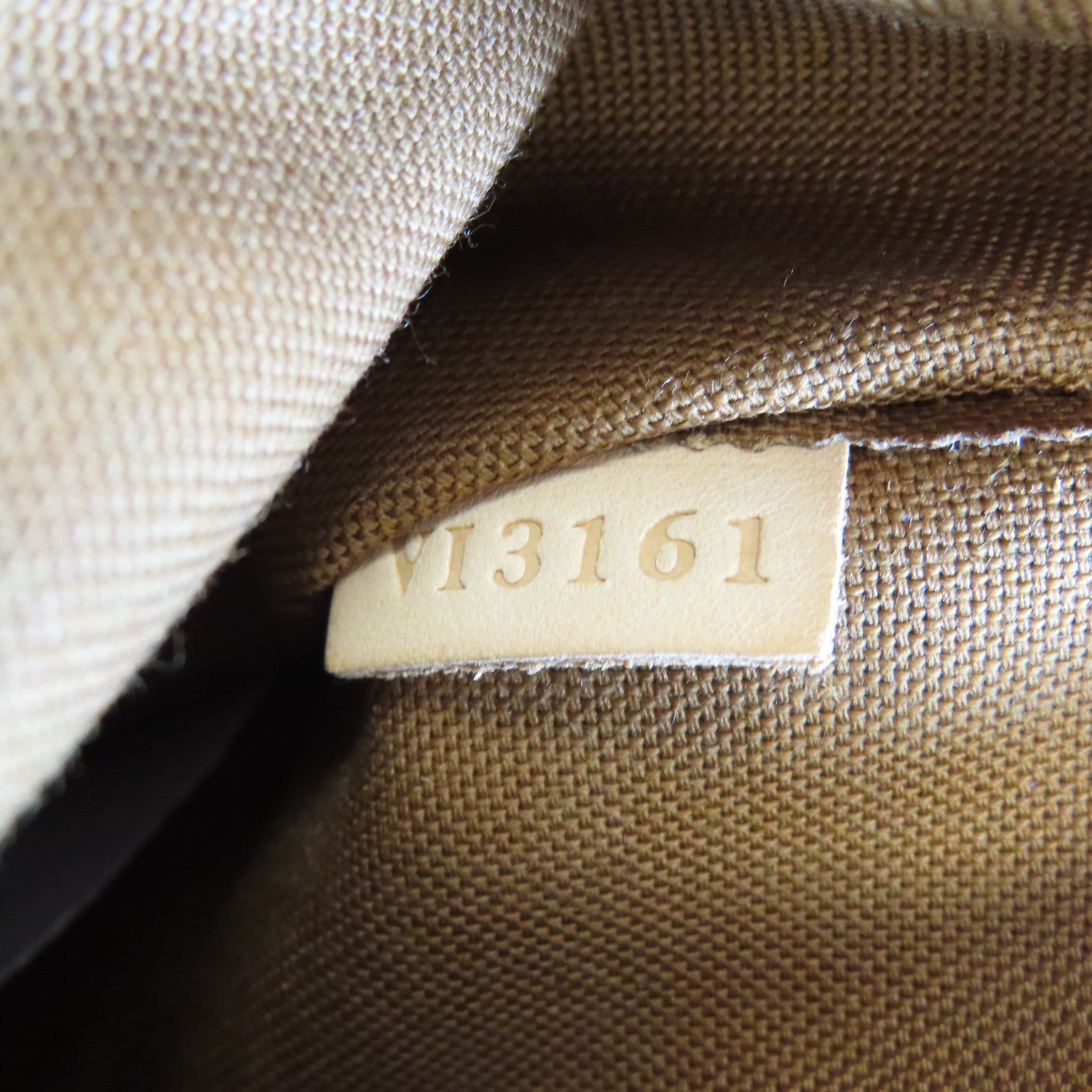 LOUIS VUITTON Monogram Tivoli PM金扣手挽袋棕色