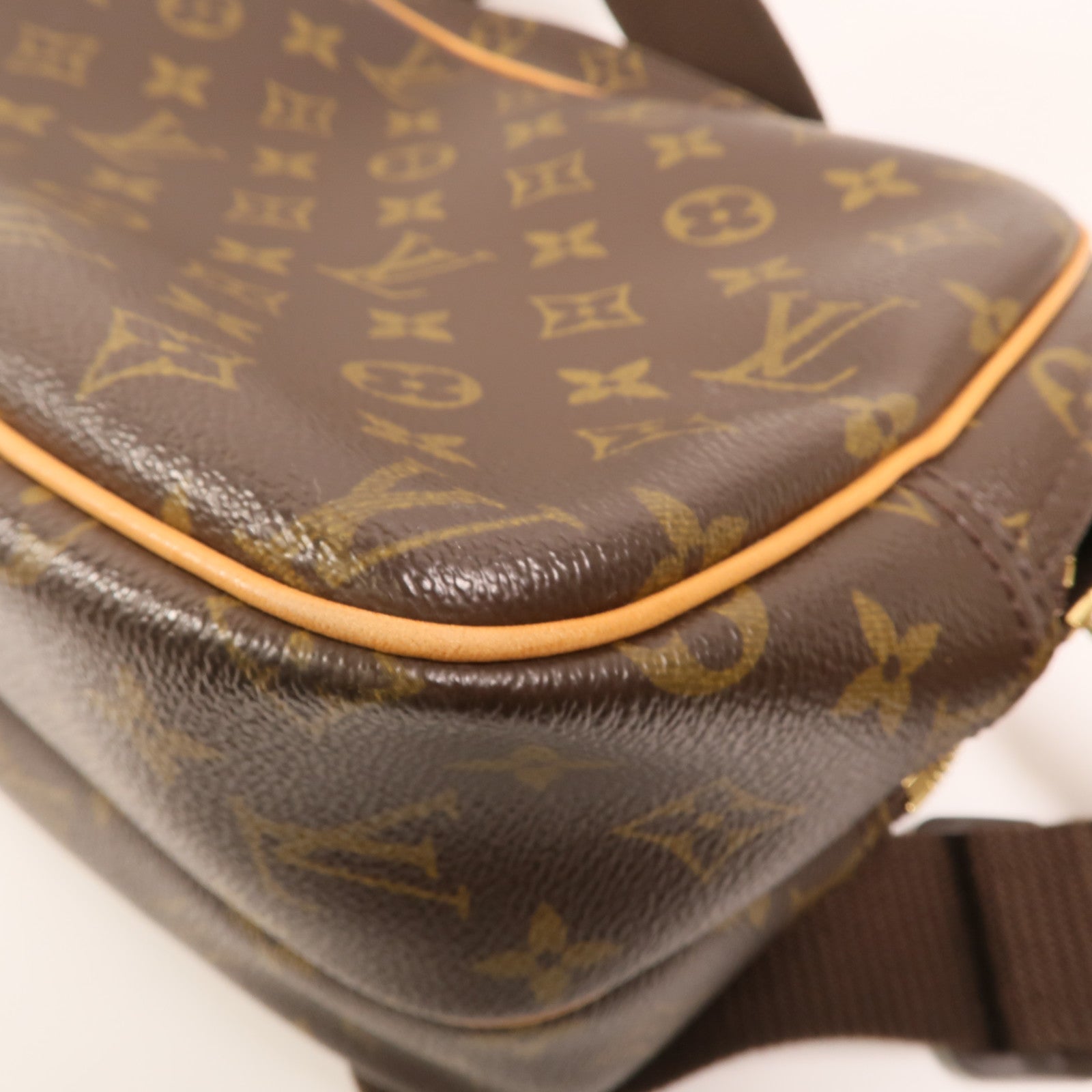 LOUIS VUITTON Monogram Reporter PM金扣肩背袋