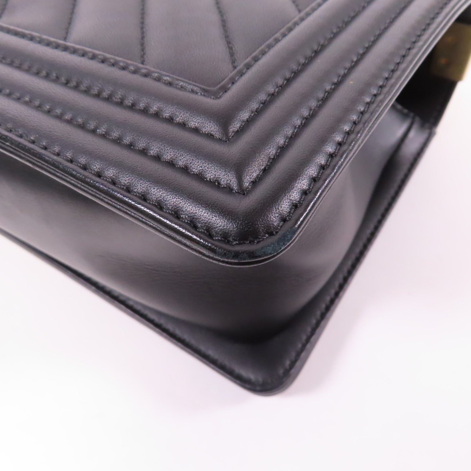 CHANEL CC GHW Boy 25 Chain Shoulder Bag Lambskin Leather Black