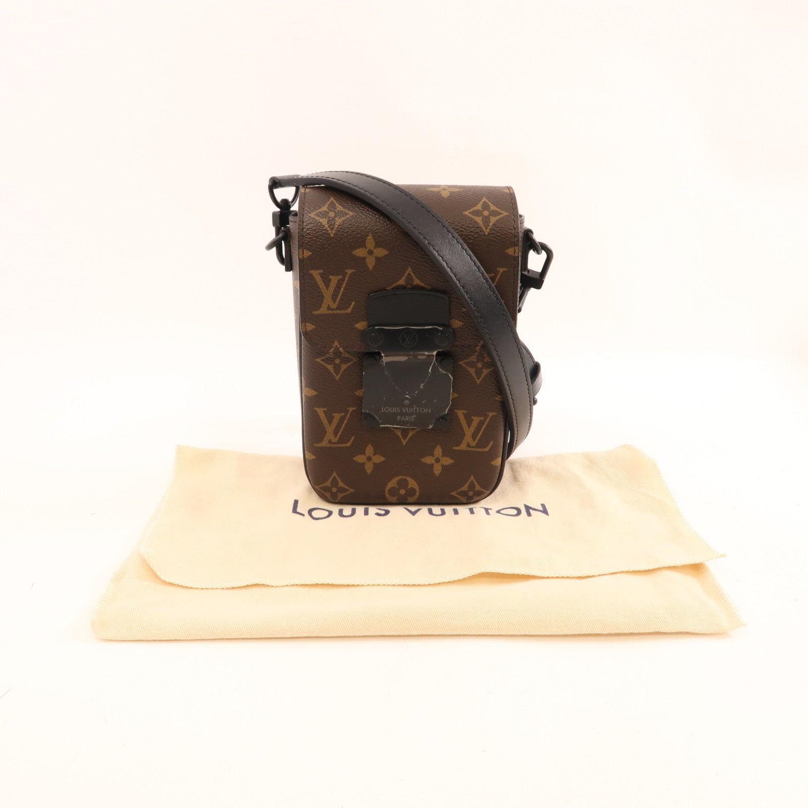 LOUIS VUITTON Monogram S-Lock Vertical肩背袋啡色/黑色