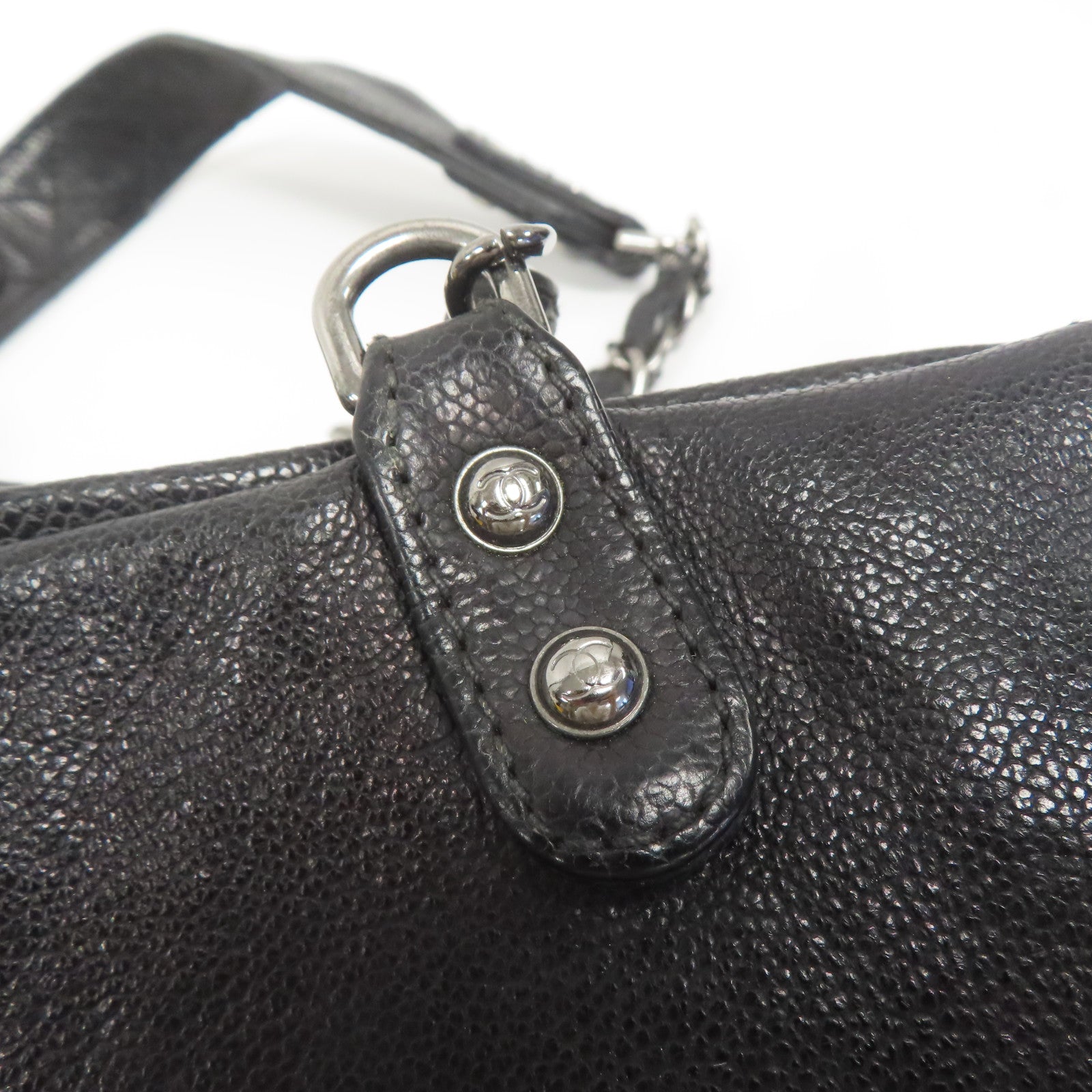 CHANEL 菱格Caviar皮革Chain Shoulder銀扣肩背袋黑色