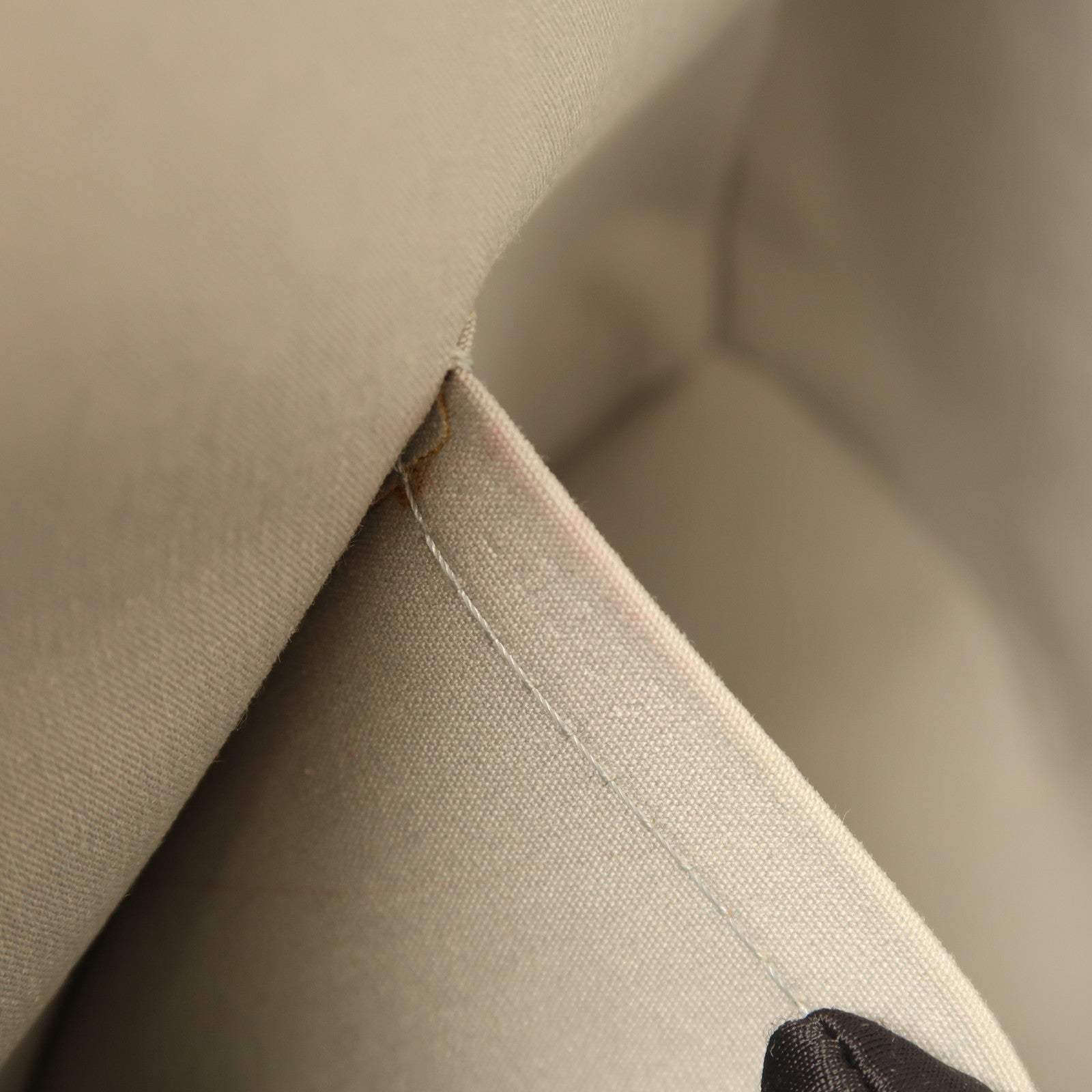 LOUIS VUITTON Vernis Brentwood金扣肩背袋