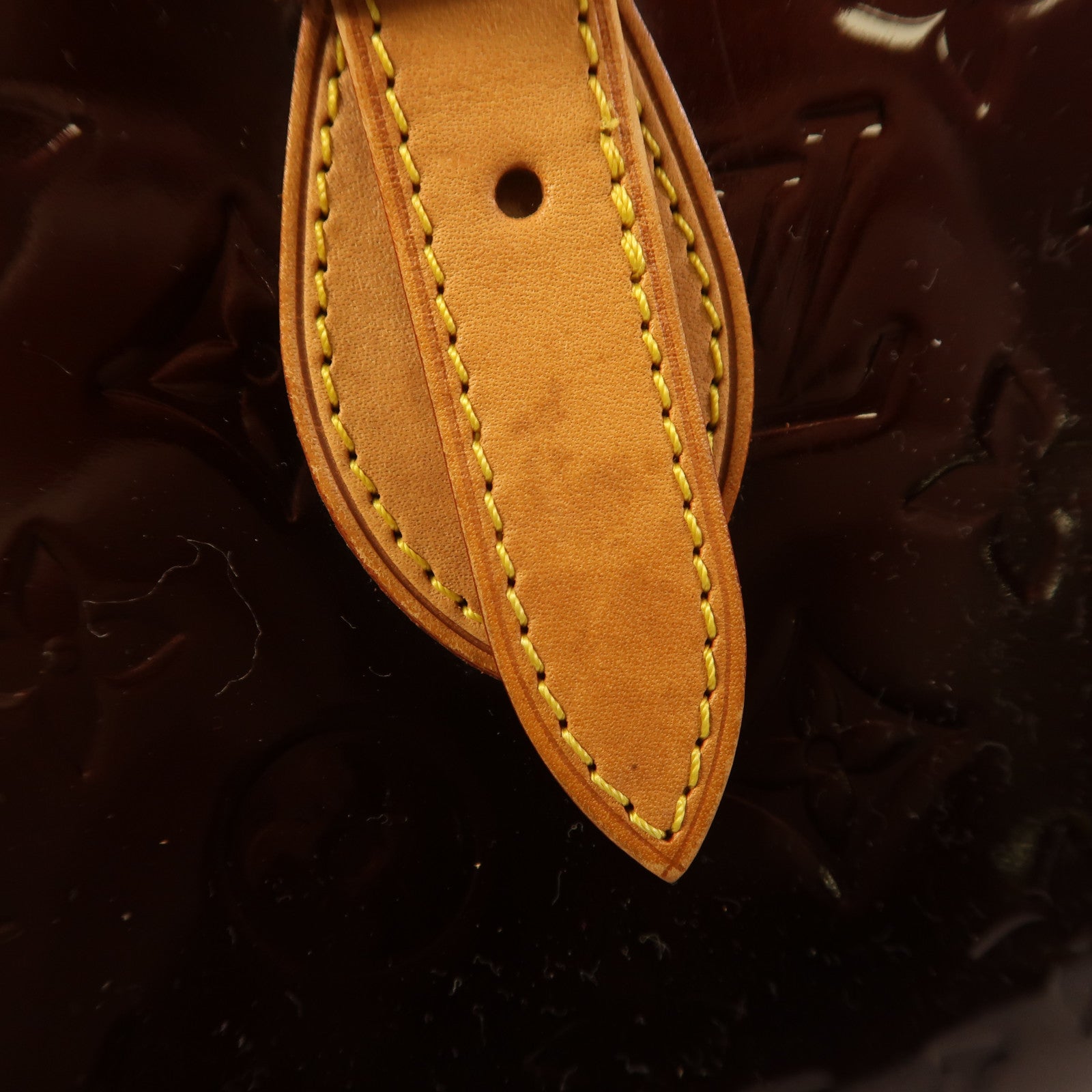 LOUIS VUITTON Vernis Rosewood Avenue金扣肩背袋