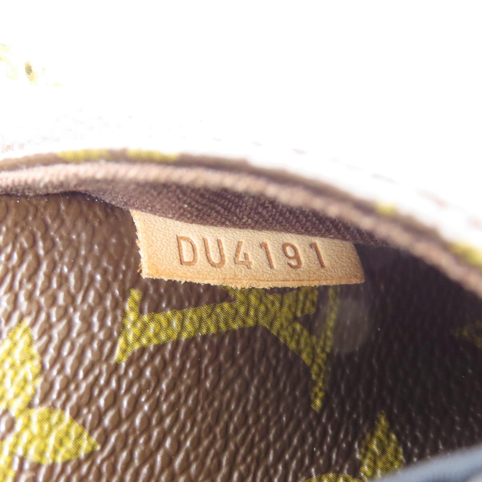 LOUIS VUITTON Monogram Menilmontant金扣肩背袋棕色