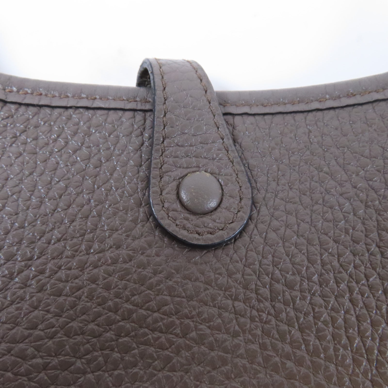 HERMES Clemence皮革Evelyne TPM銀扣肩背袋Etain/錫灰色