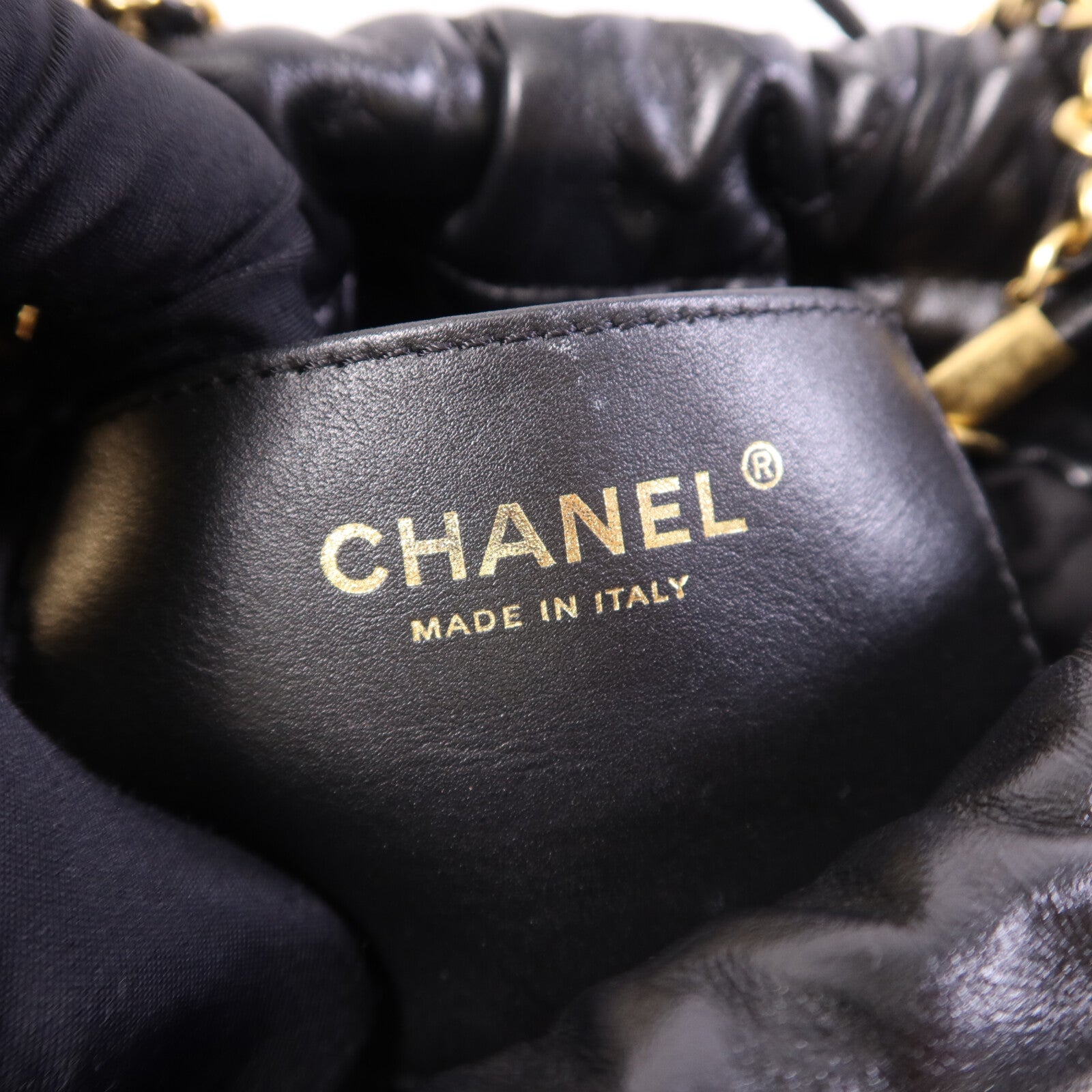CHANEL 羊皮皮革Chanel Mini 22金扣鏈帶肩背袋