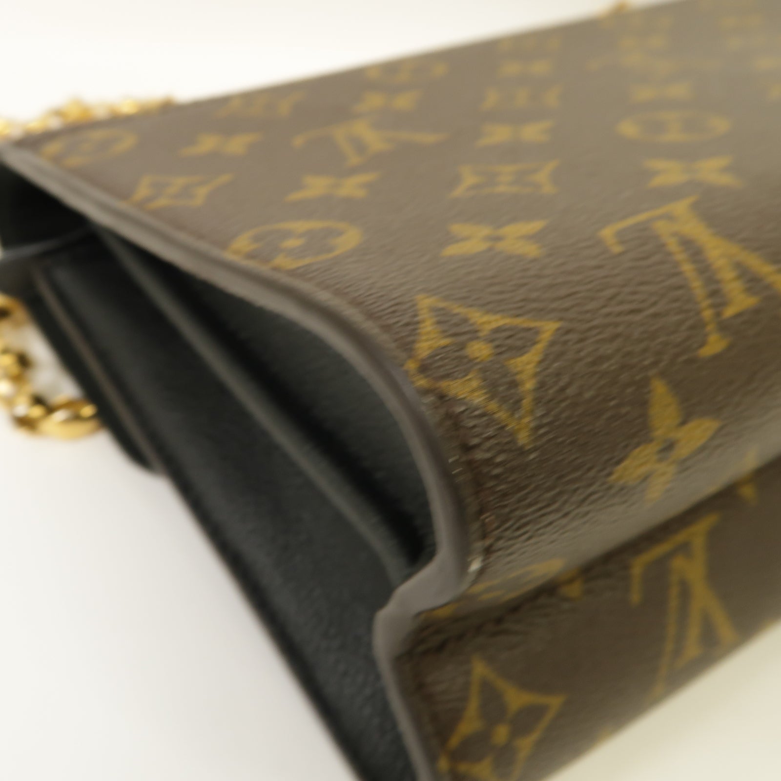 LOUIS VUITTON Monogram Victoire金扣鏈帶肩背袋棕色/黒色