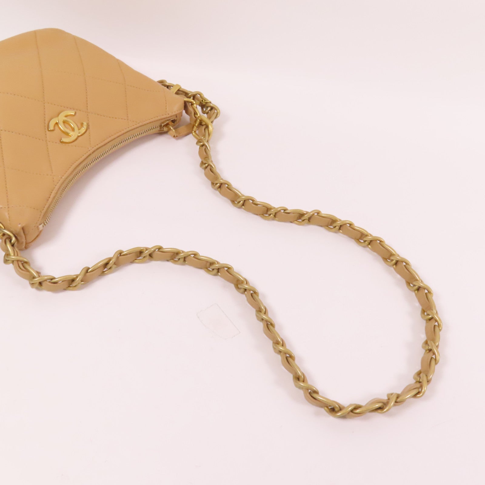 CHANEL 牛皮皮革Chain Shoulder金扣鏈帶肩背袋