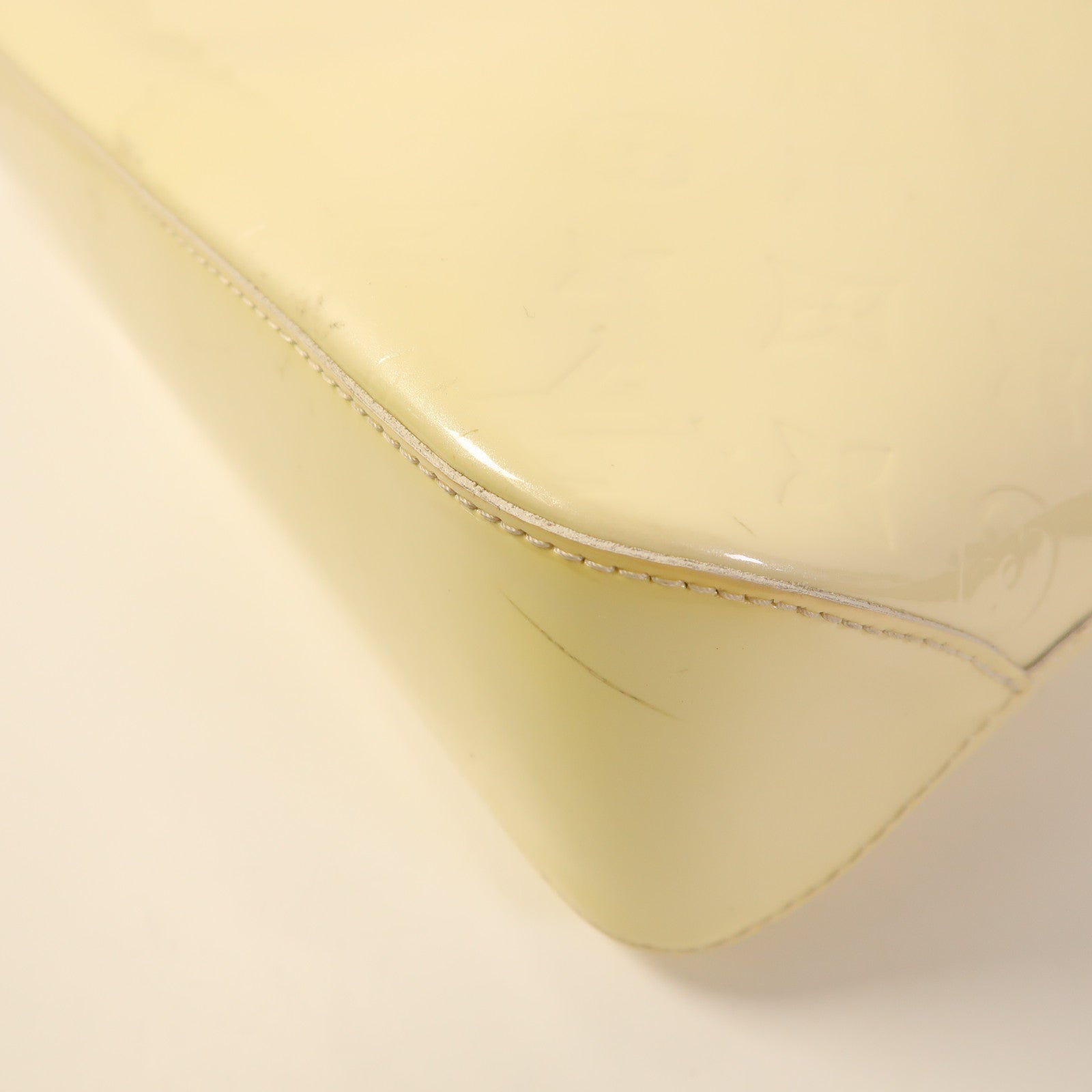 LOUIS VUITTON Vernis Brentwood金扣肩背袋