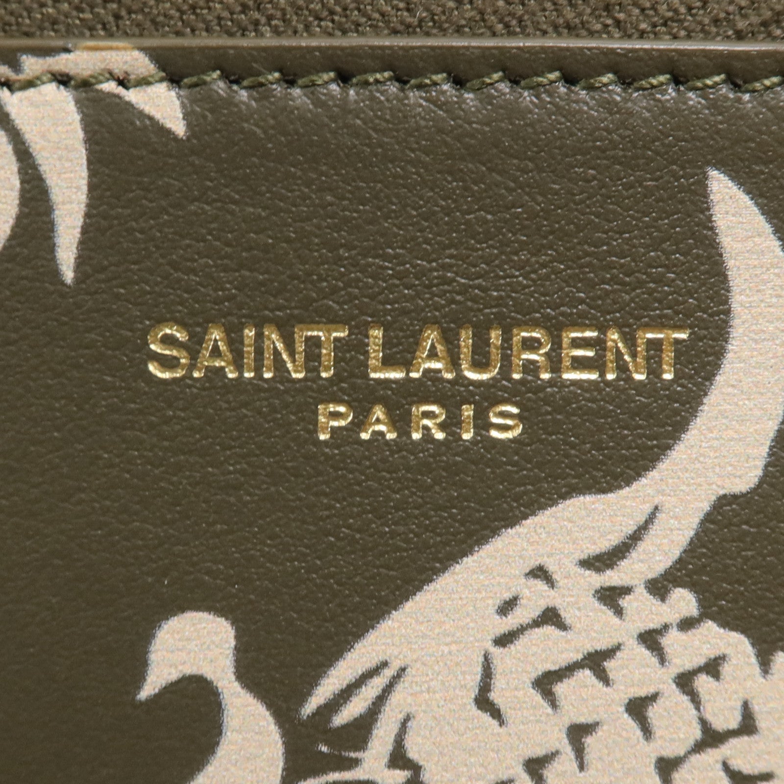 YVES SAINT LAURENT 牛皮皮革Pouch金扣手拿包