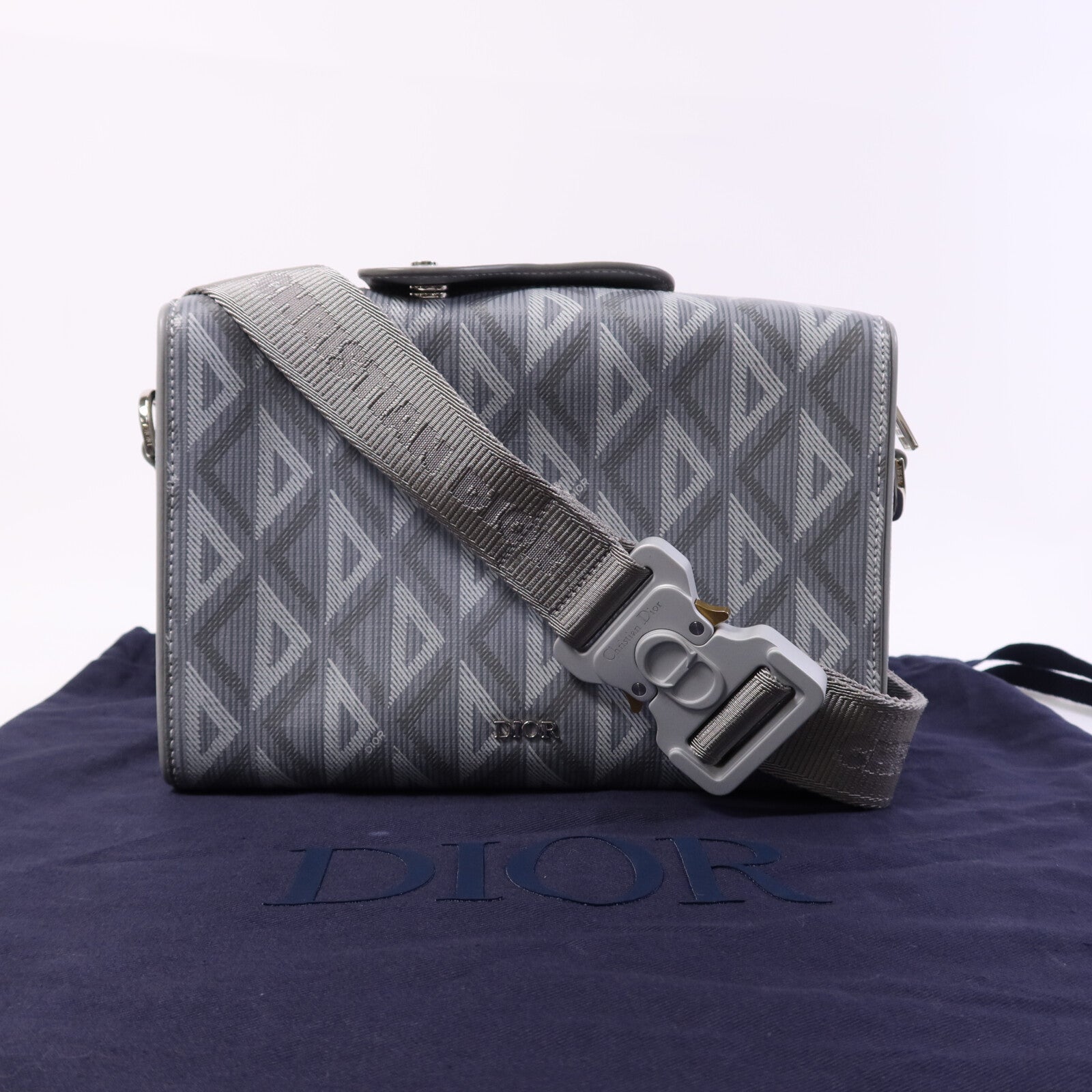 Dior 塗層帆布Lingot 22銀扣肩背袋