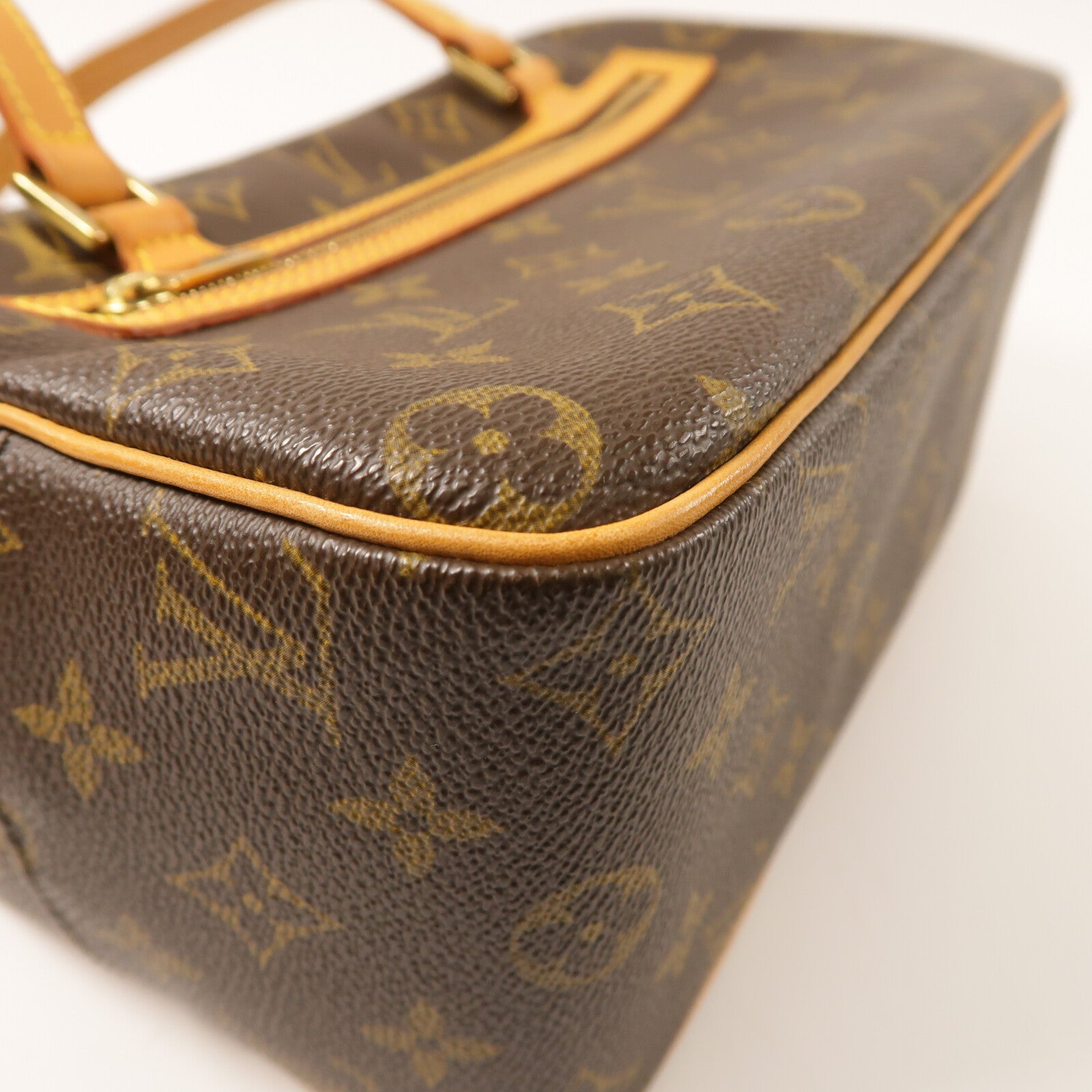 LOUIS VUITTON Monogram Cite GM金扣肩背袋棕色