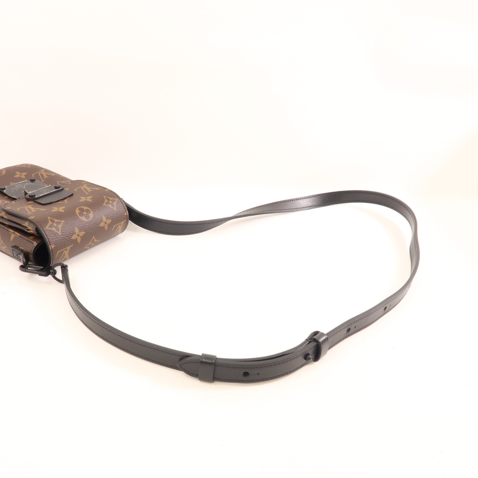 LOUIS VUITTON Monogram S-Lock Vertical肩背袋啡色/黑色