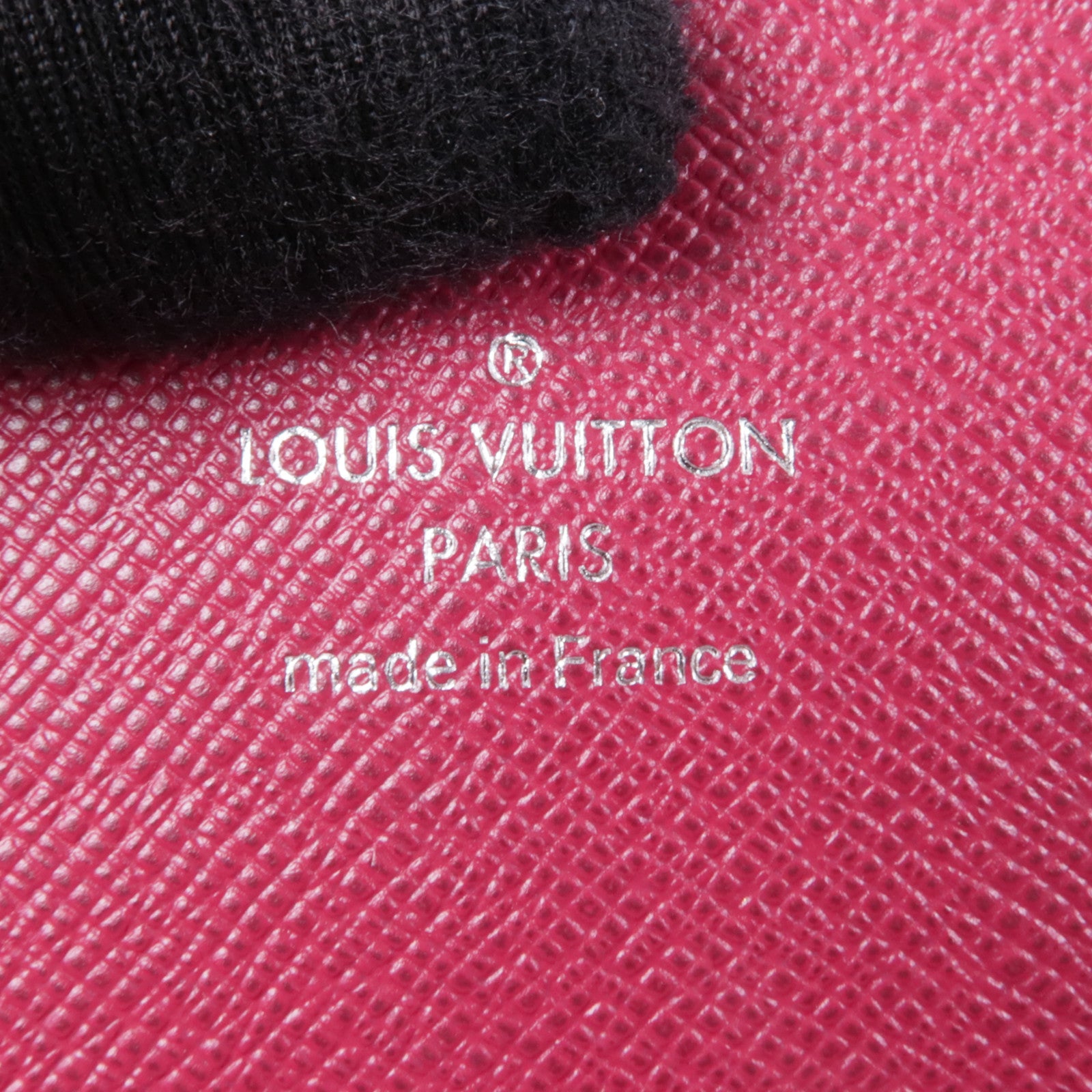 LOUIS VUITTON LV SHW Long Wallet M60851 Epi Red