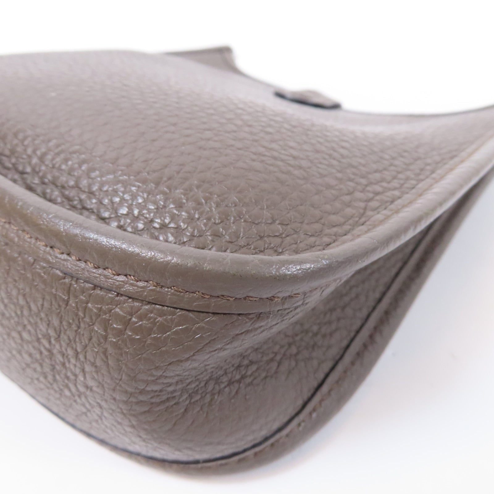 HERMES Clemence皮革Evelyne TPM銀扣肩背袋Etain/錫灰色
