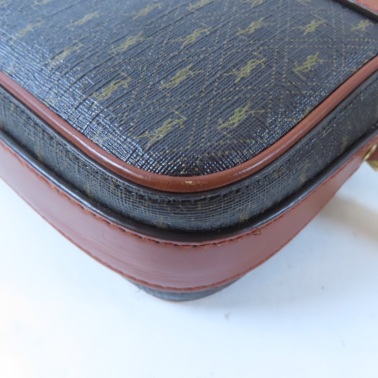 SAINT LAURENT 塗層帆布Camera Bag金扣肩背袋啡色