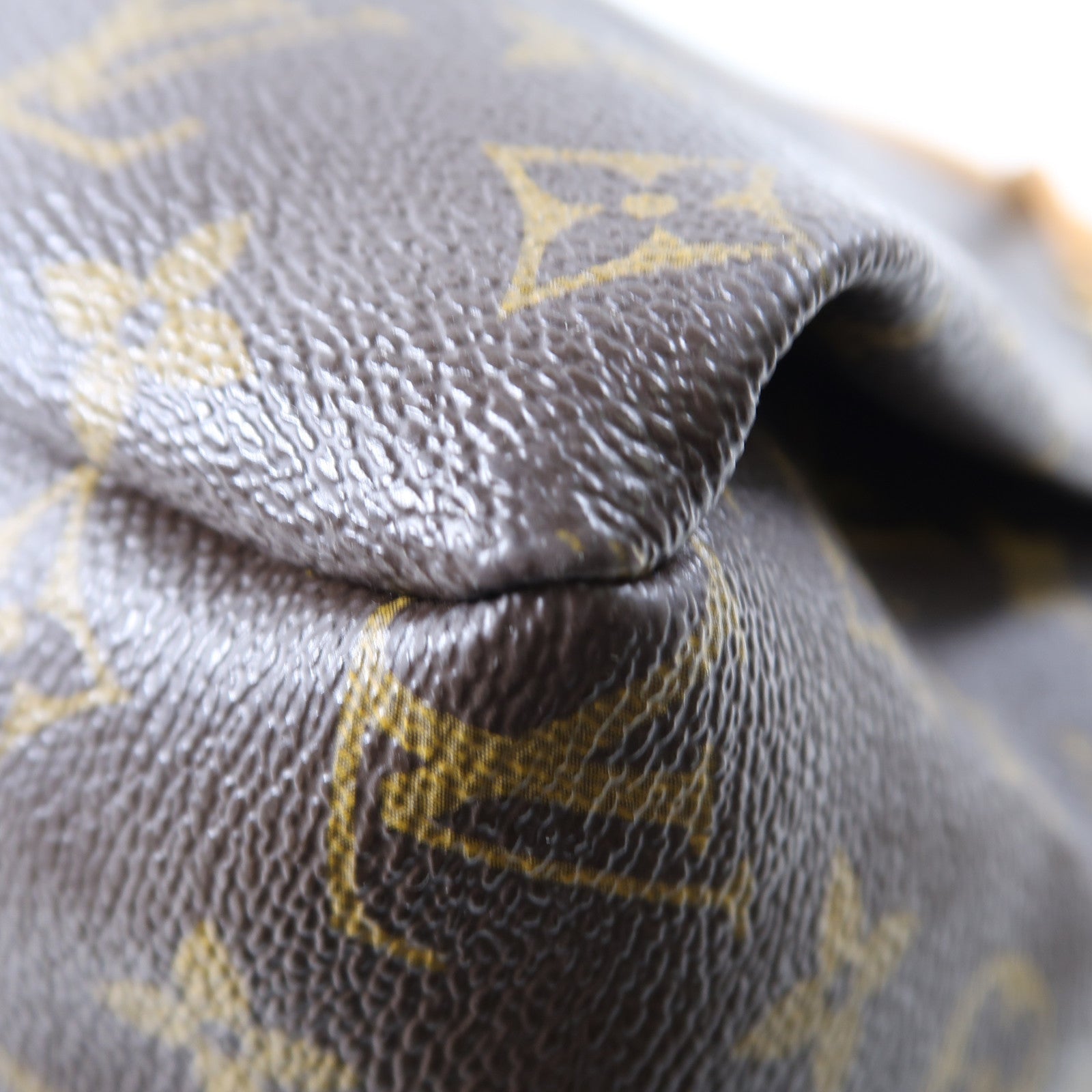 LOUIS VUITTON Monogram Artsy MM金扣手挽袋啡色