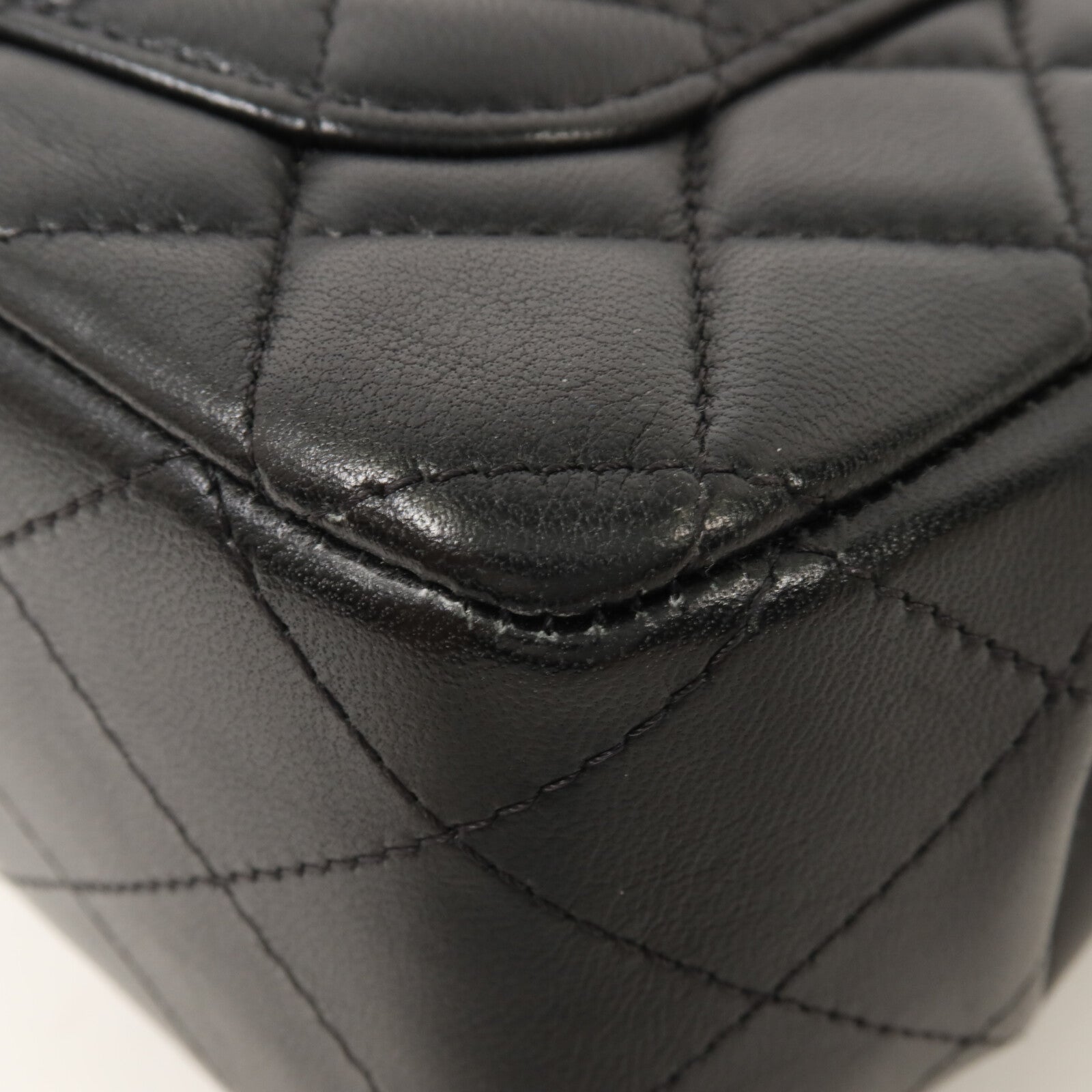 CHANEL 羊皮皮革Classic 20 Mini鏈帶肩背袋